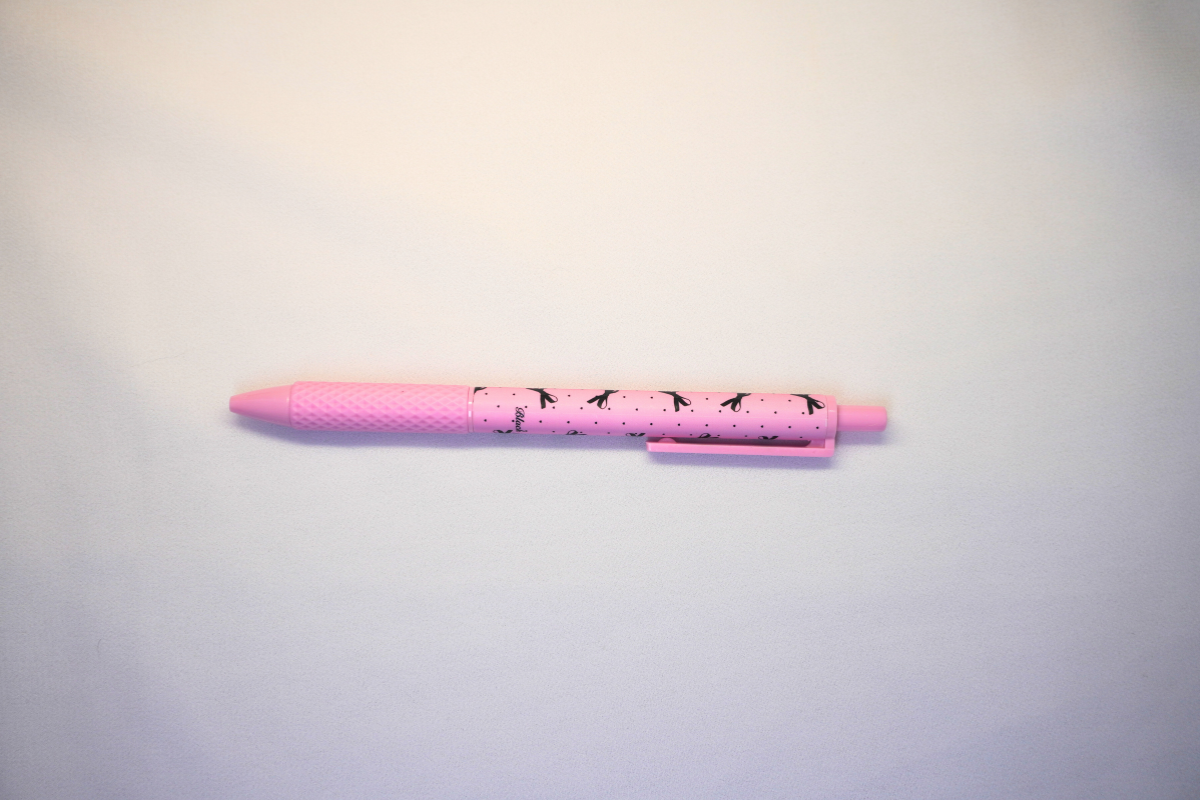 Pink Bow Pen 