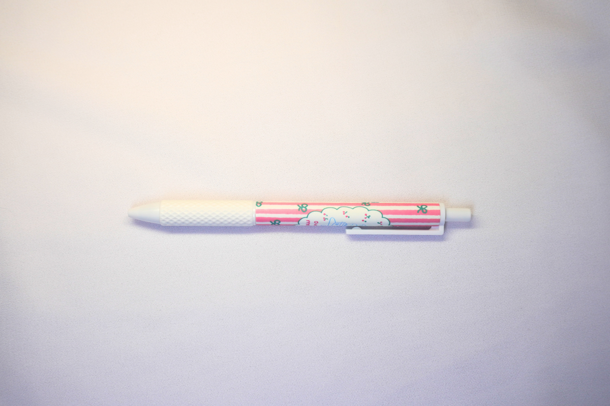 Pink Bow Pen 