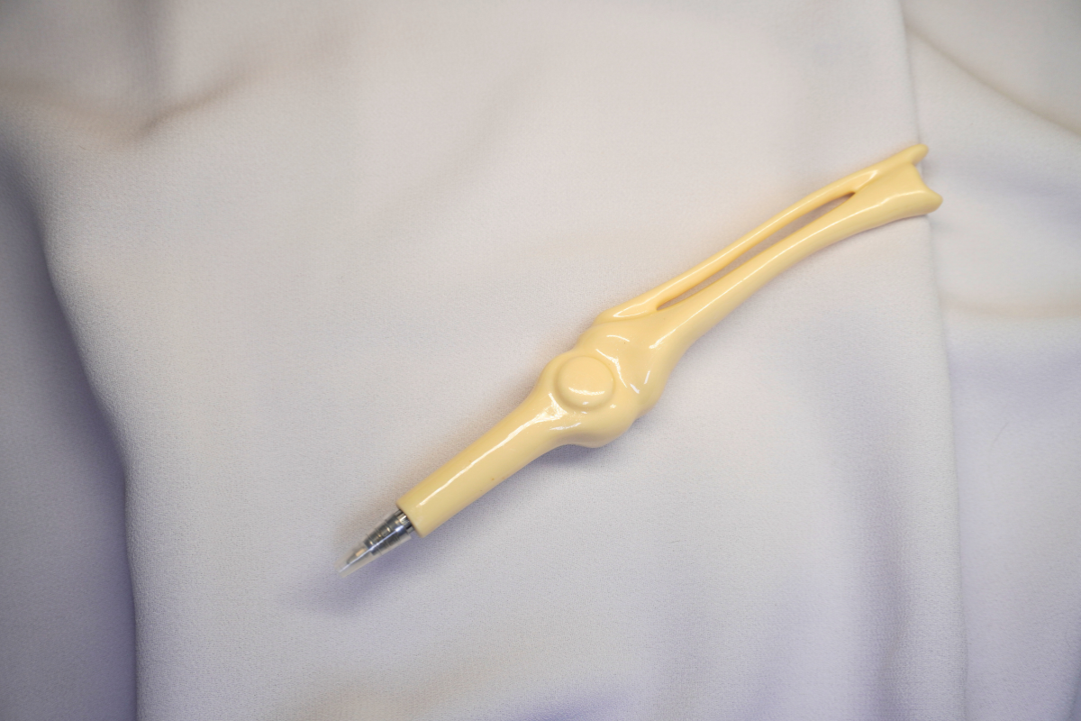 Human Bones Shaped Pen