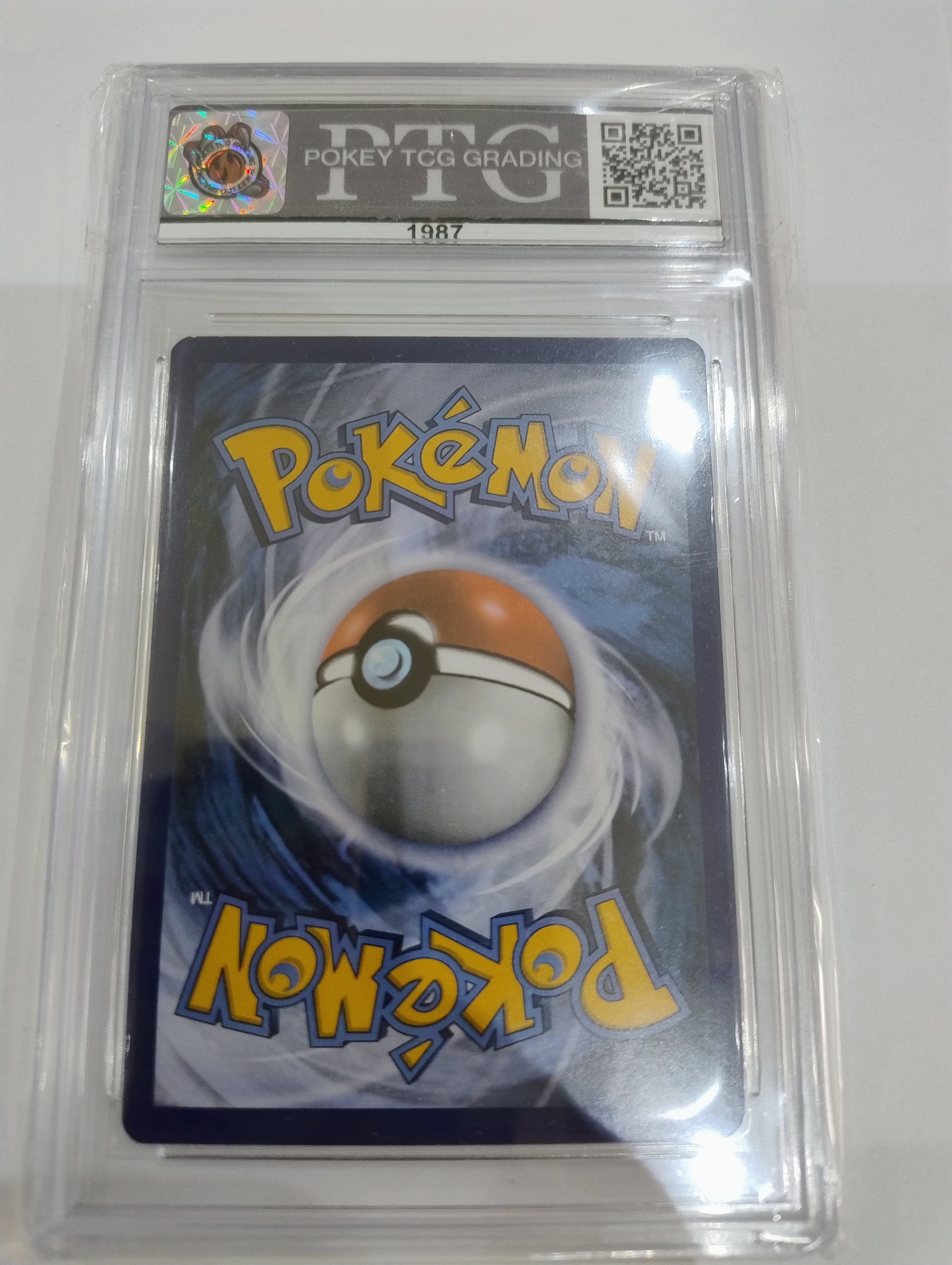 Glaceon EX Pokémon Card - Graded Mint 9