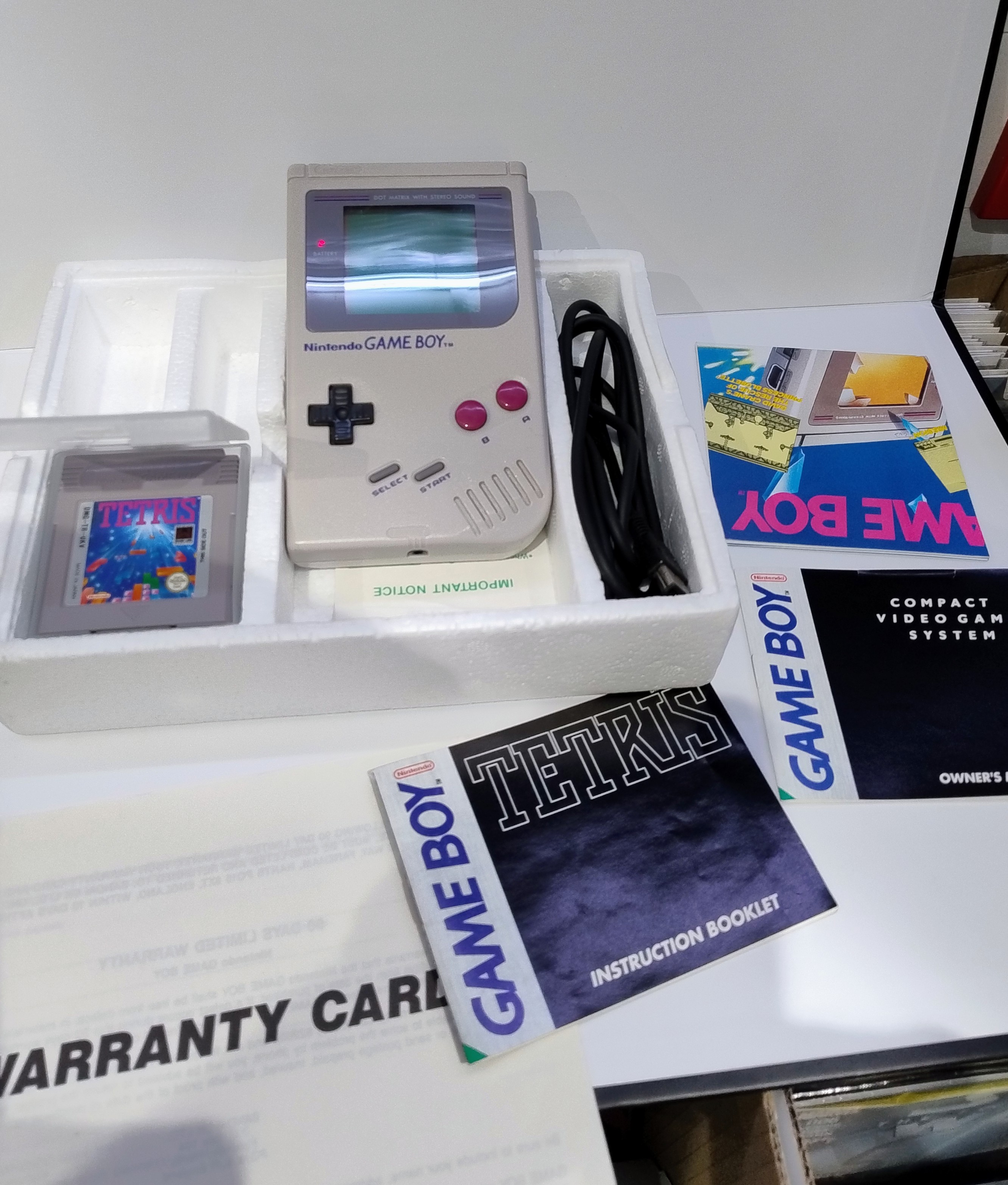 Original Nintendo Game Boy Boxed 