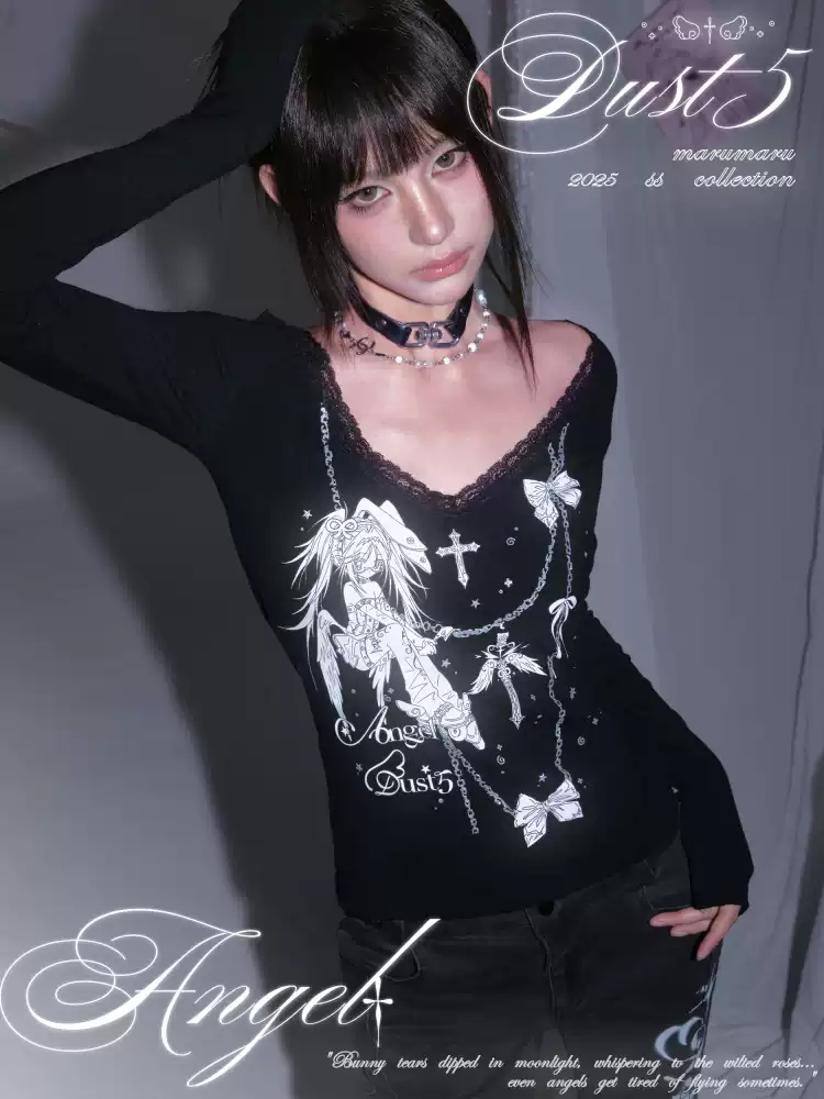 CROSS CHAINED LONG SLEEVE T-SHIRT