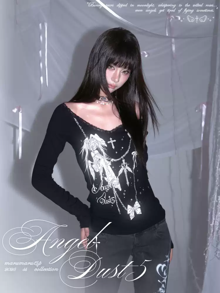 CROSS CHAINED LONG SLEEVE T-SHIRT