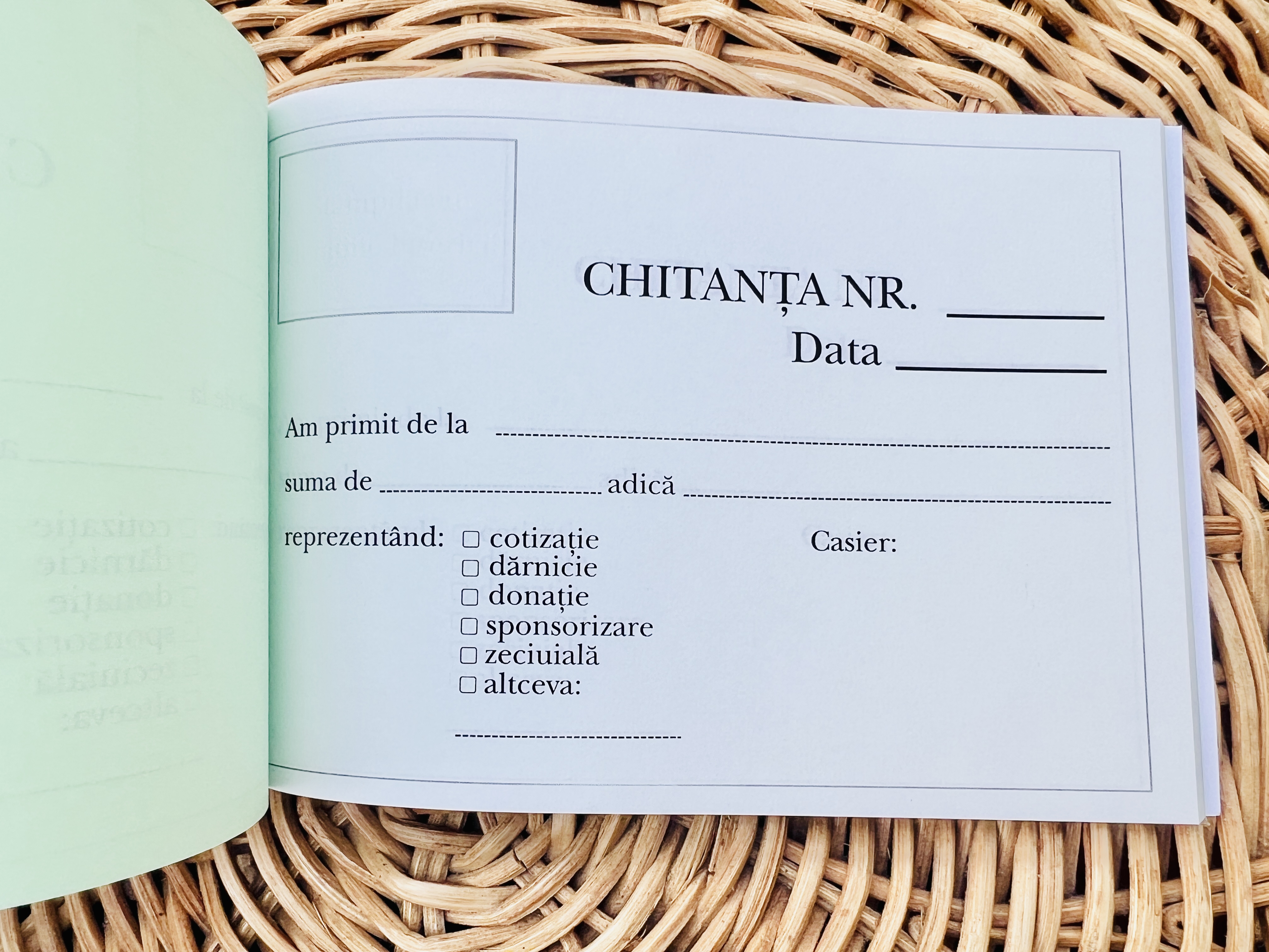 Chitanțier cu design special pentru biserici, 50 pagini auto-copiative