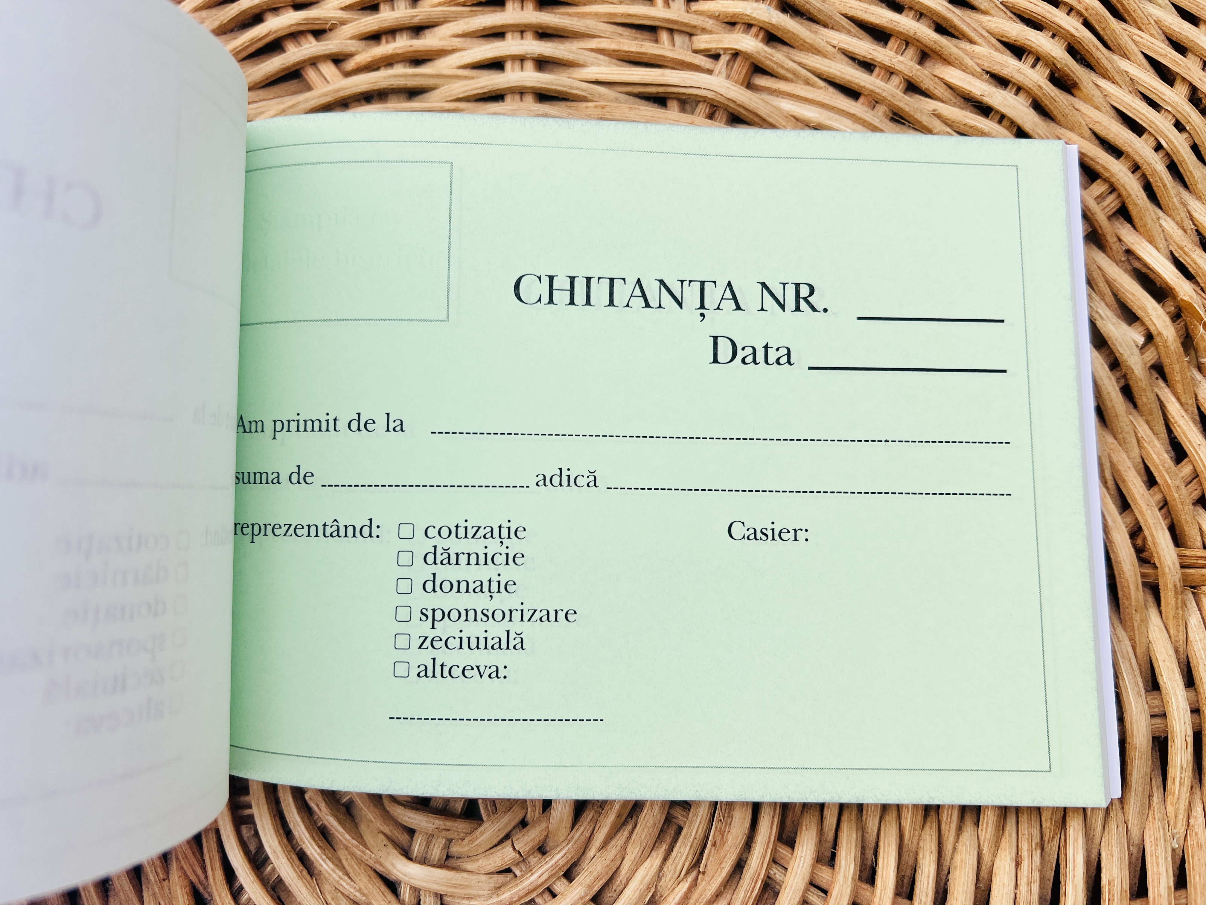 Chitanțier cu design special pentru biserici, 50 pagini auto-copiative