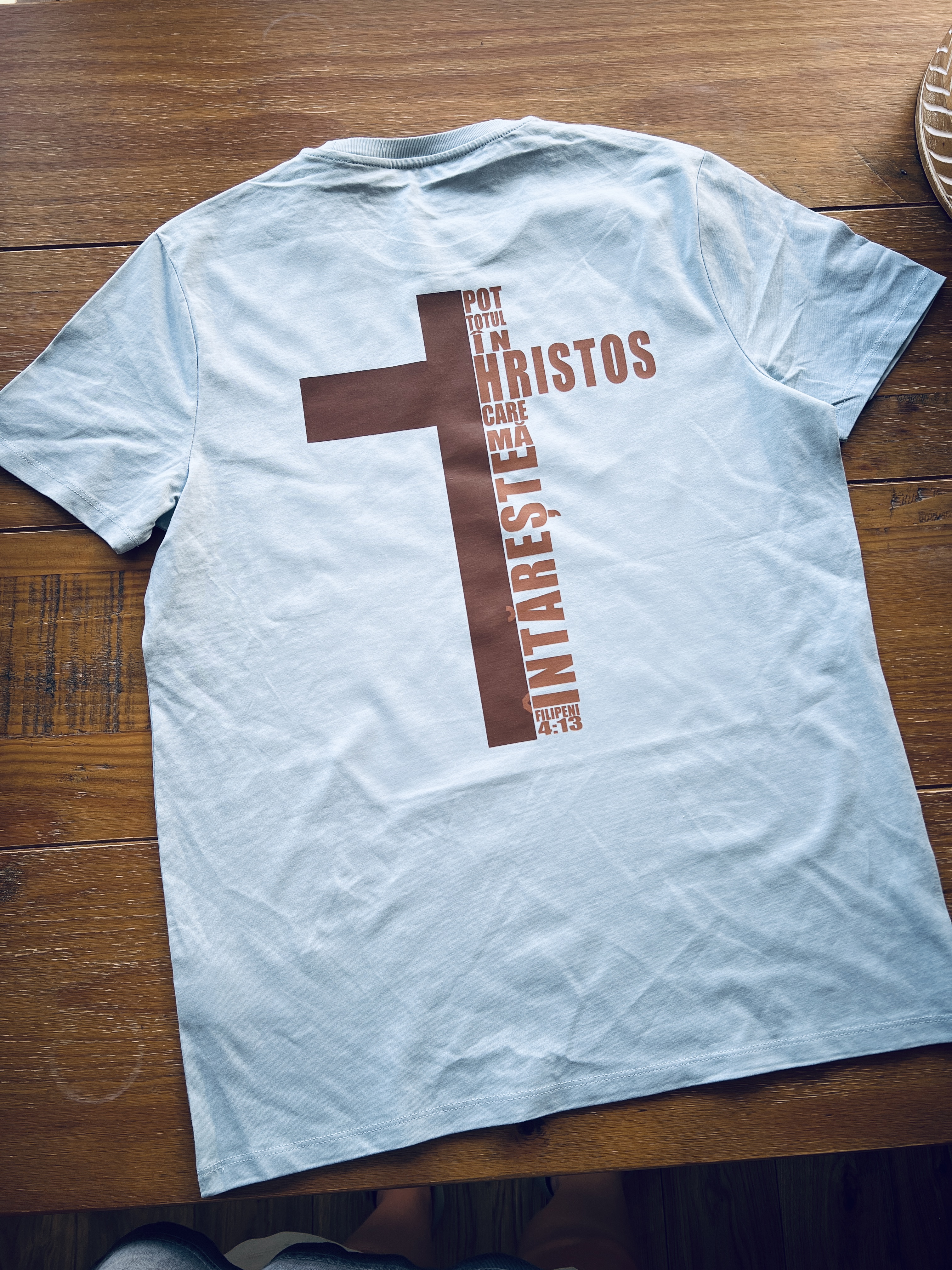 Tricou personalizat cu logo si mesaj: Pot totul în Hristos