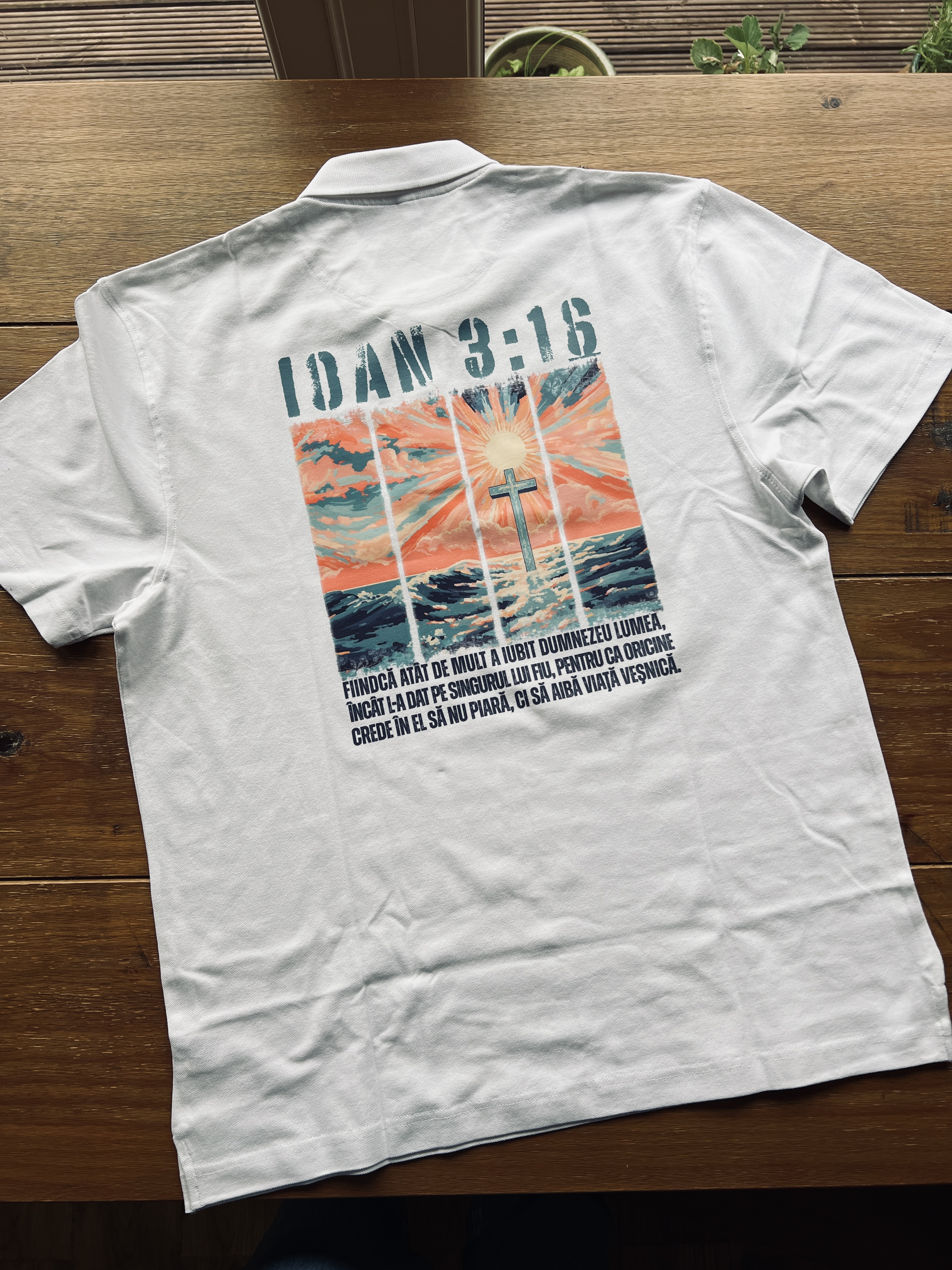 Tricou personalizat cu logo si mesaj: Ioan 3:16