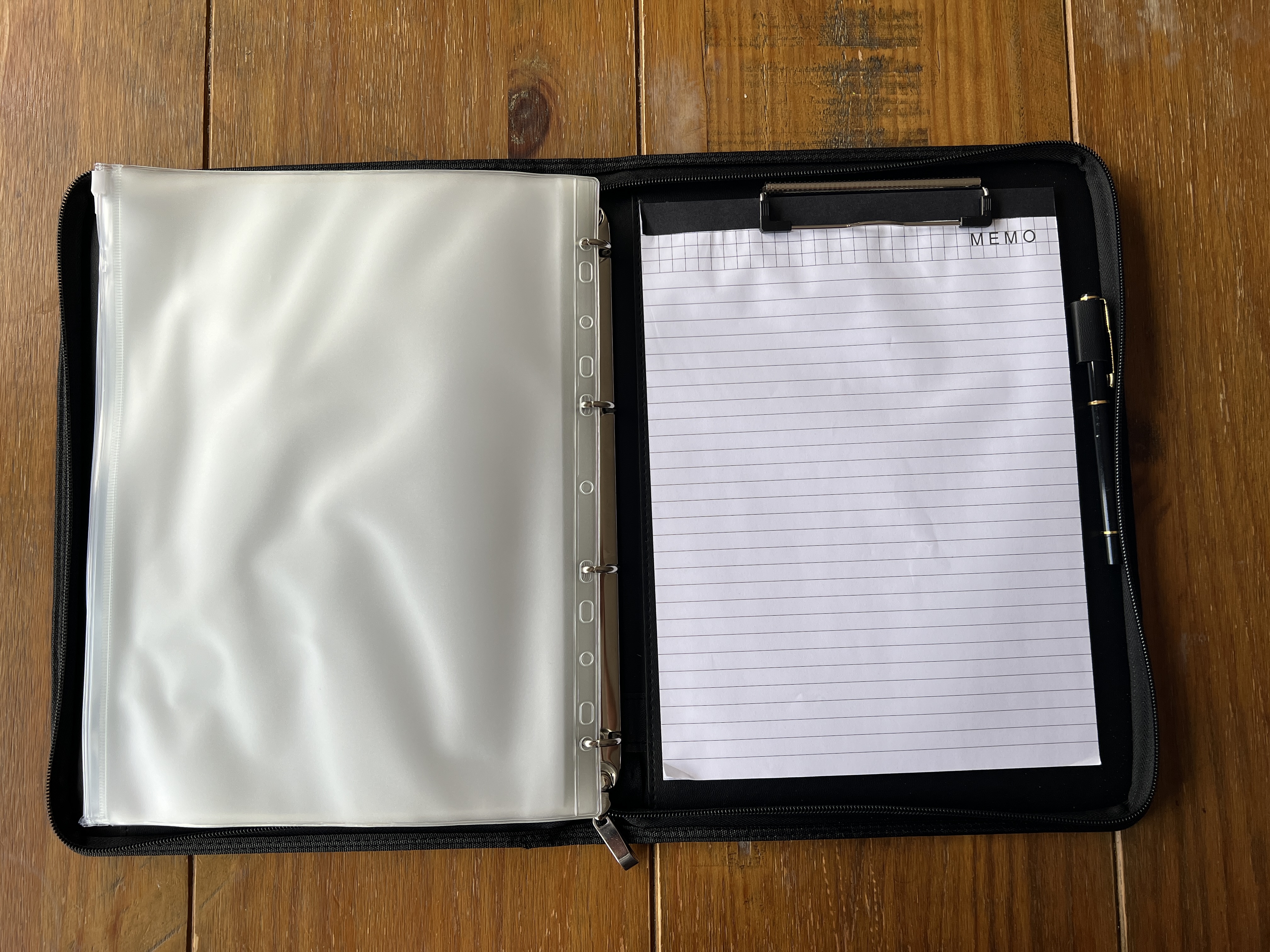 Mapă pentru documente cu fermoar (NU include documente)