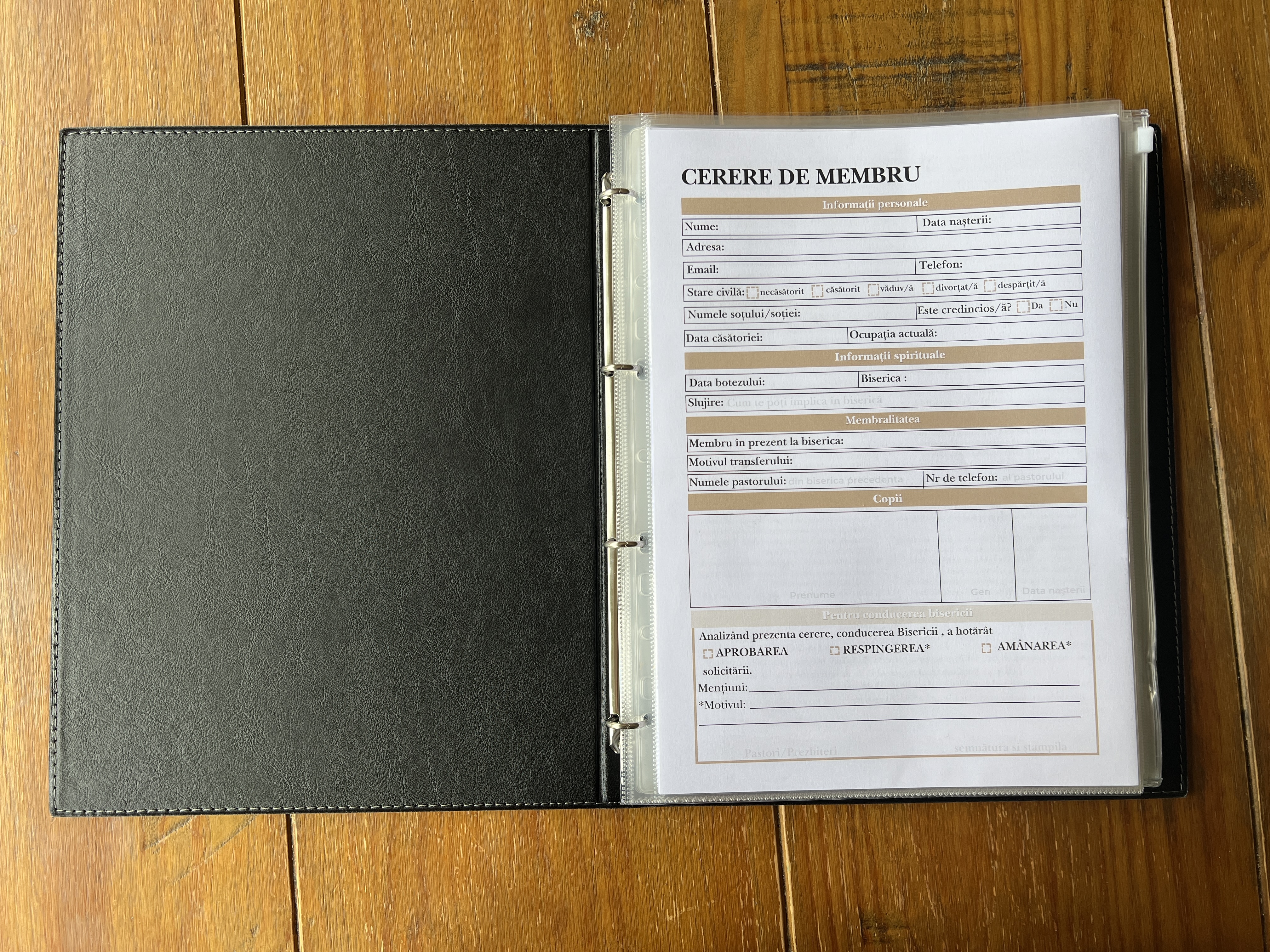 Dosar pentru documente, fără fermoar, include documente