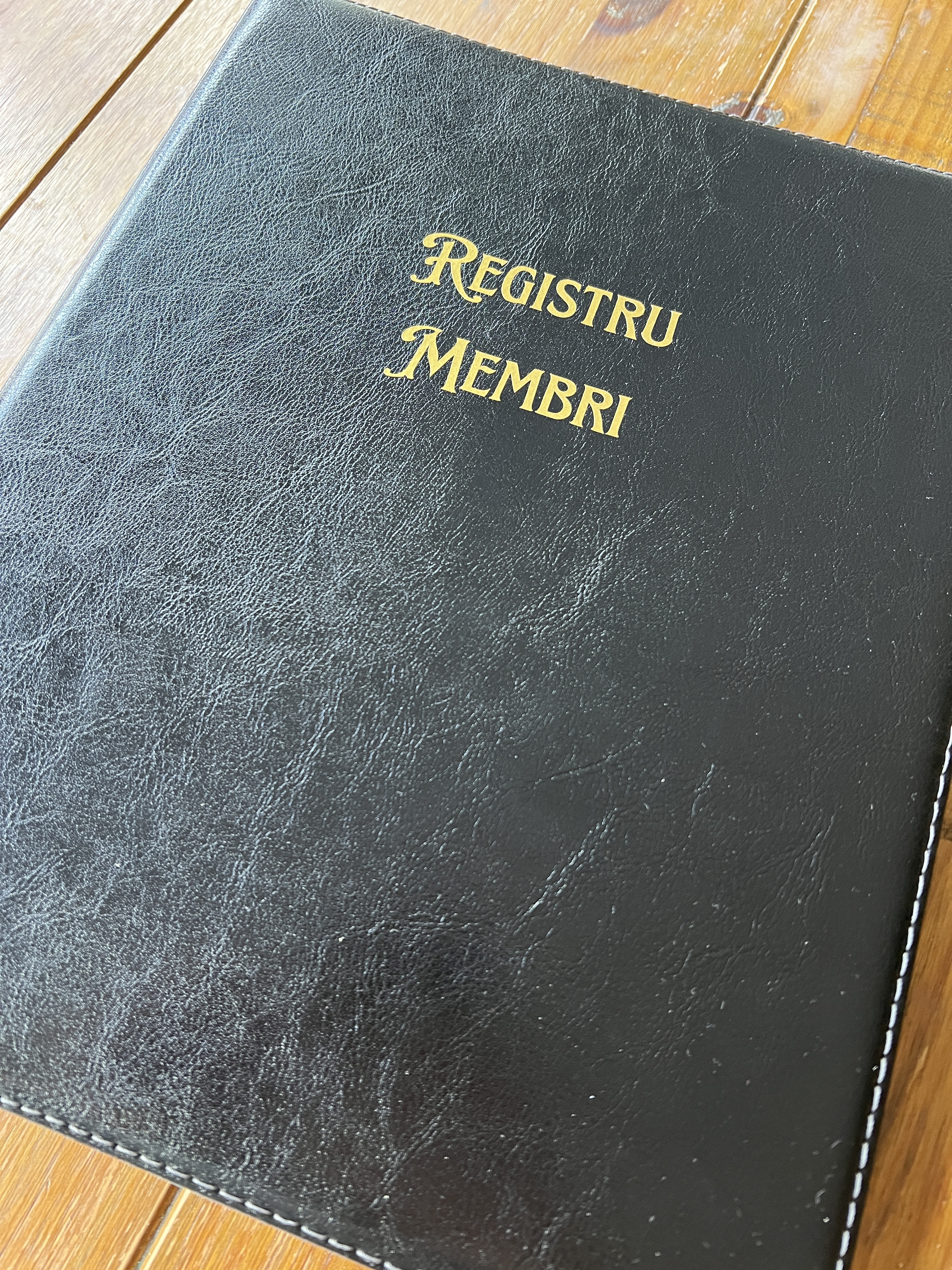 Dosar cu 4 inele (biblioraft) imitație piele (fără documente)