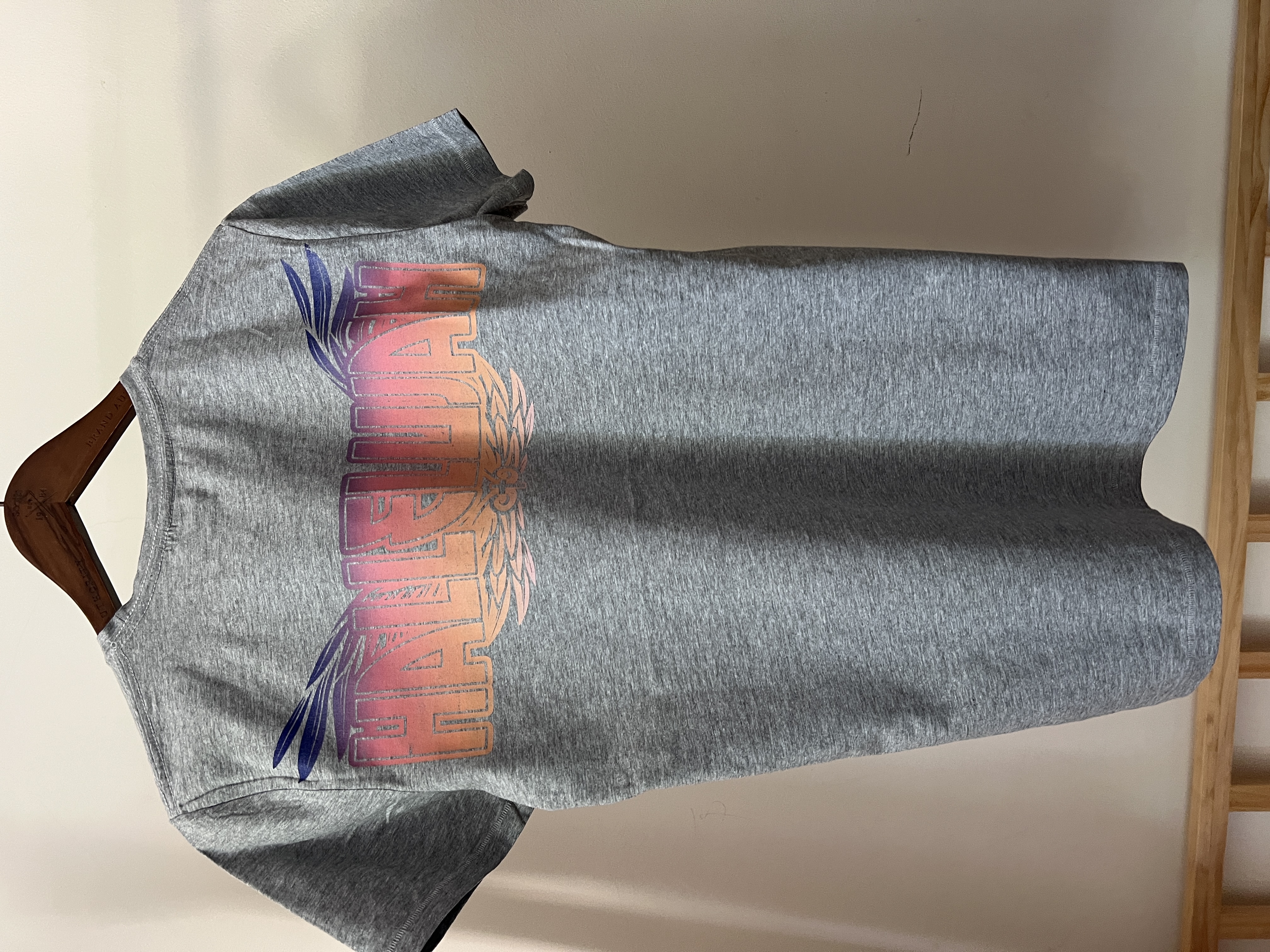 Tricou imprimat cu mesajul Hallelujah, mărime S și XXL, alb și gri