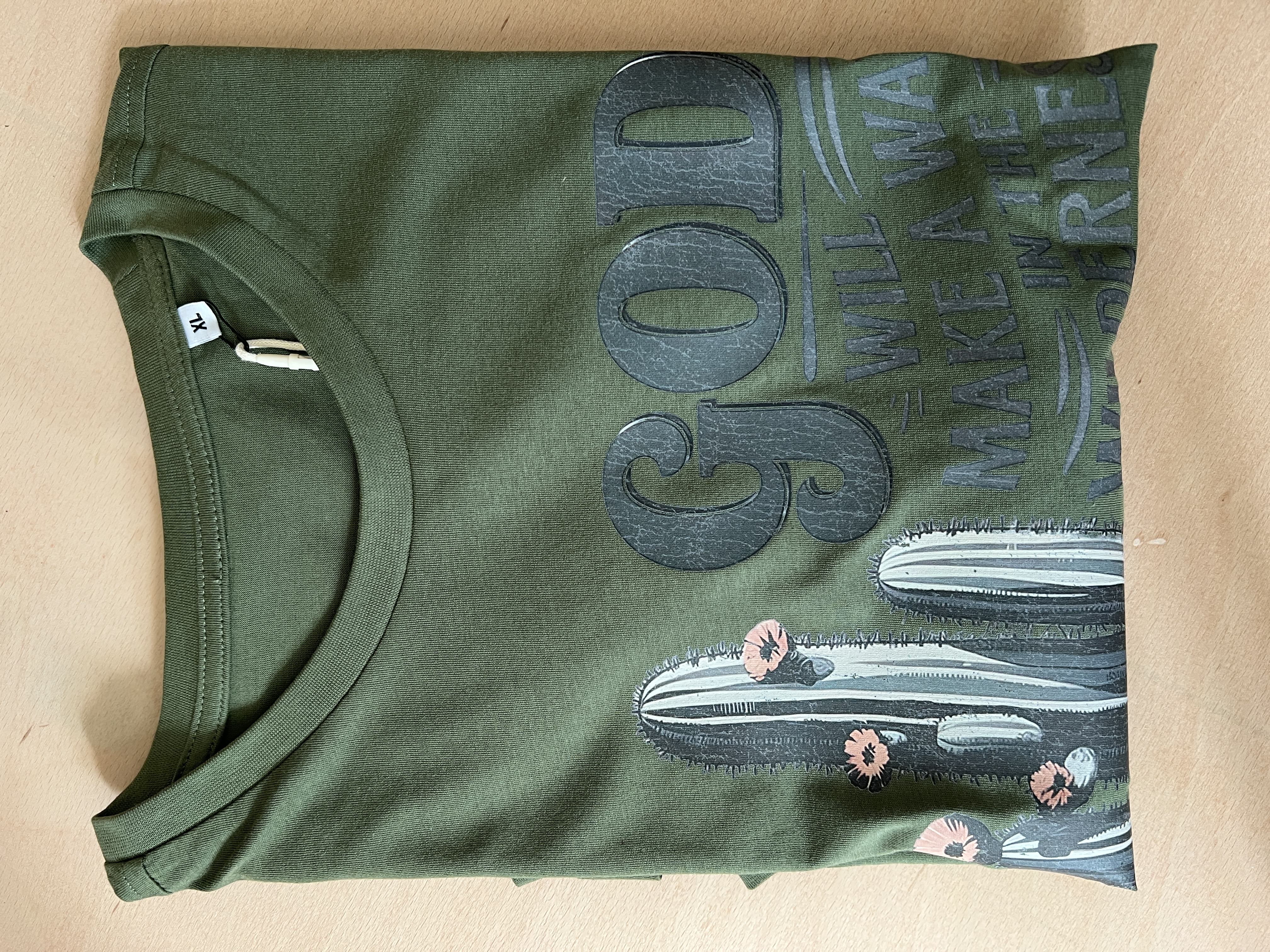 Tricou  imprimat cu mesajul God will make a way, mărime XL unisex, verde militar