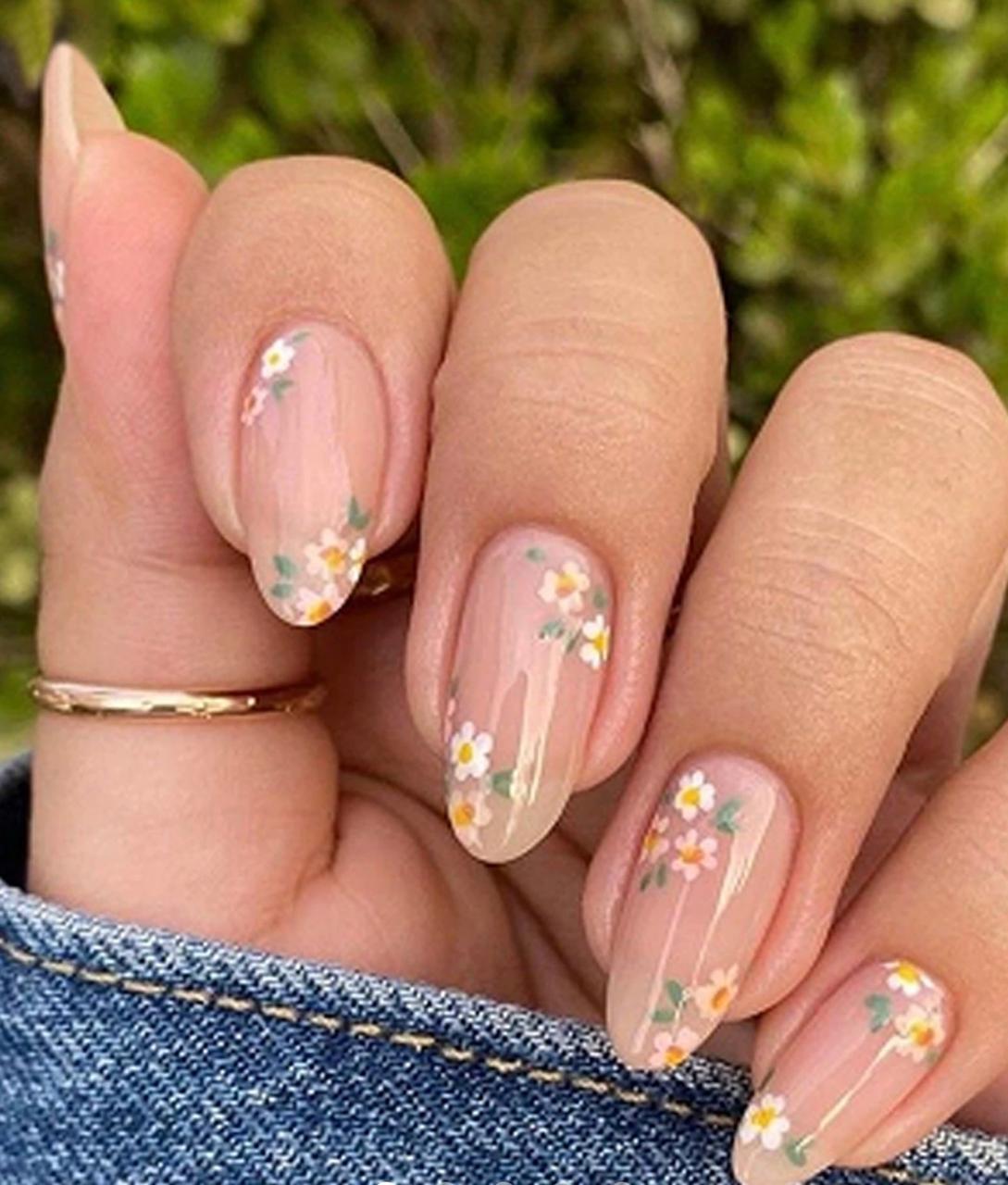 Floral Nail Art