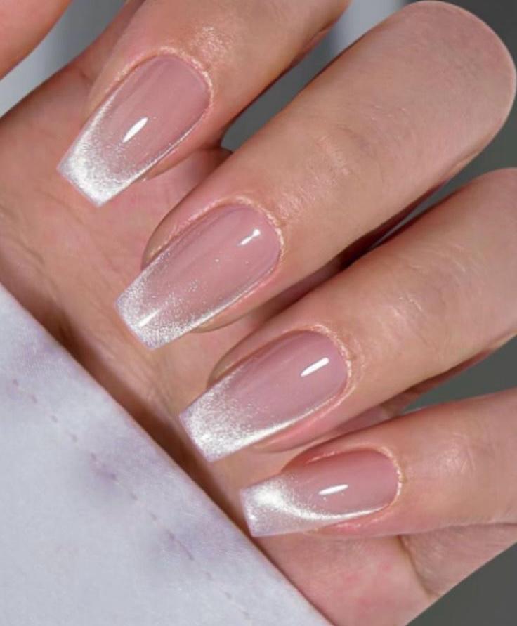 Elegant french cat eye nails