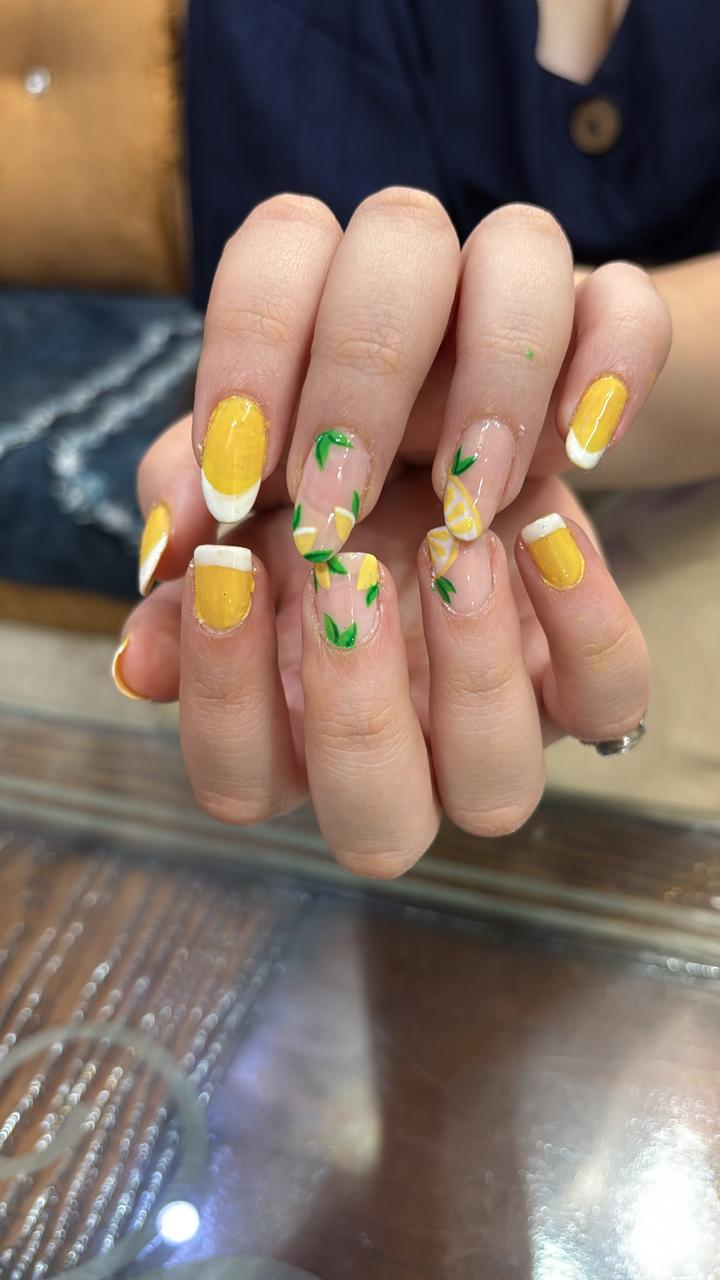 Lemon-Inspired Summer Nail Art