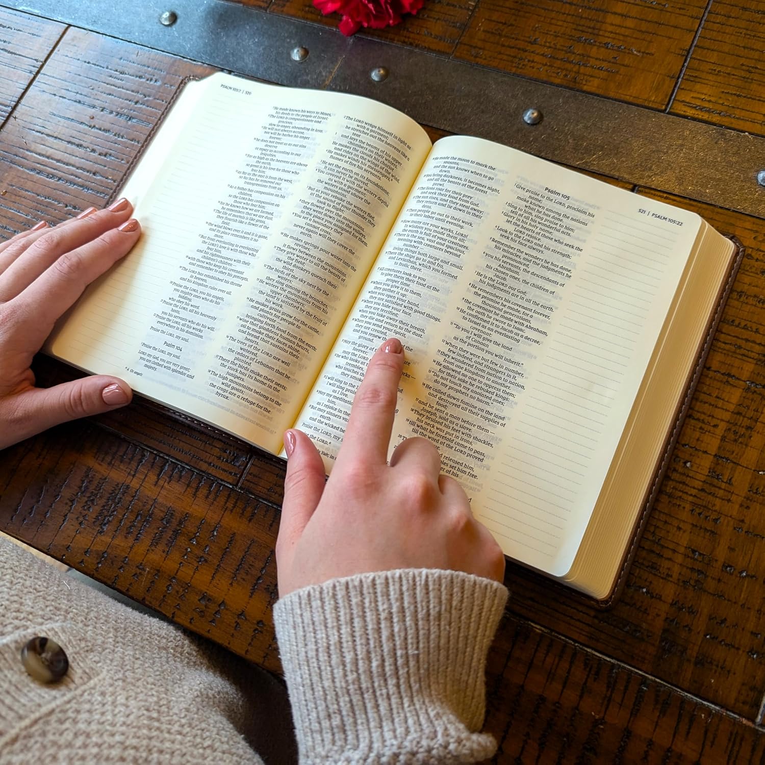 Personalized NIV Journaling Bible | New International Version | Custom Engraved Name | Easy-to-read Study Bible | Christian Gift for Men, Women