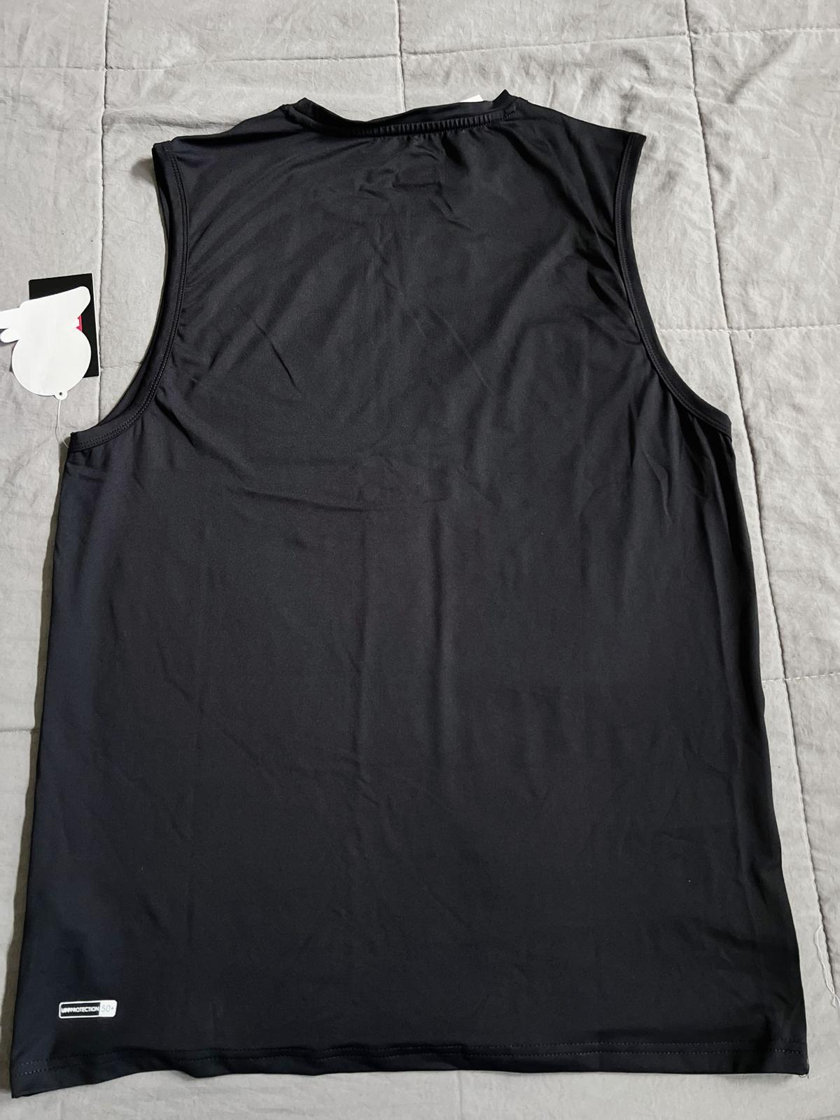 Camiseta sin mangas deportiva negra
