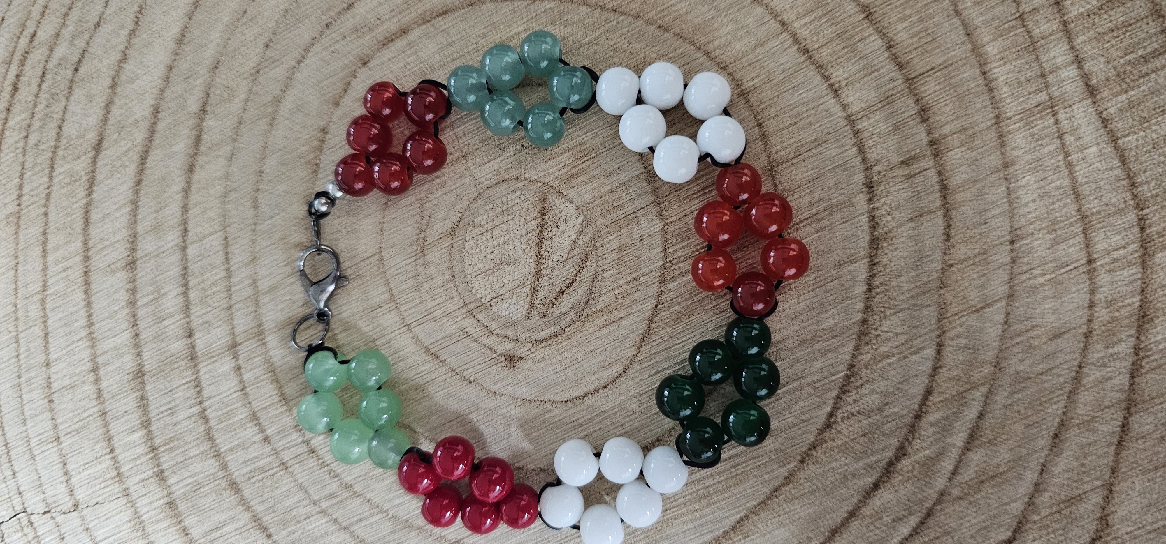 White Green and Red Beaded Bracelet (Christmas Exclusive)