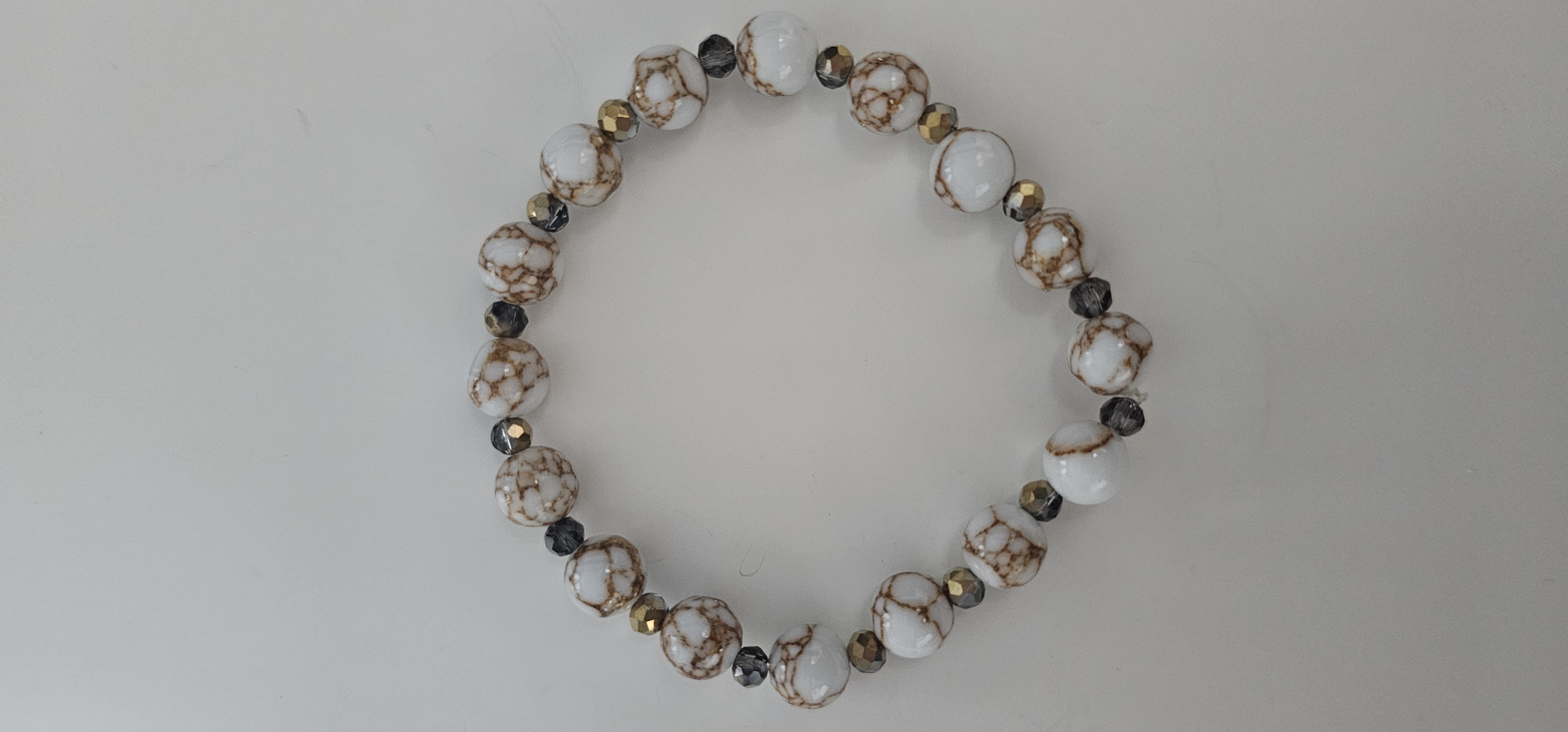 White and Gold Beaded Bracelet