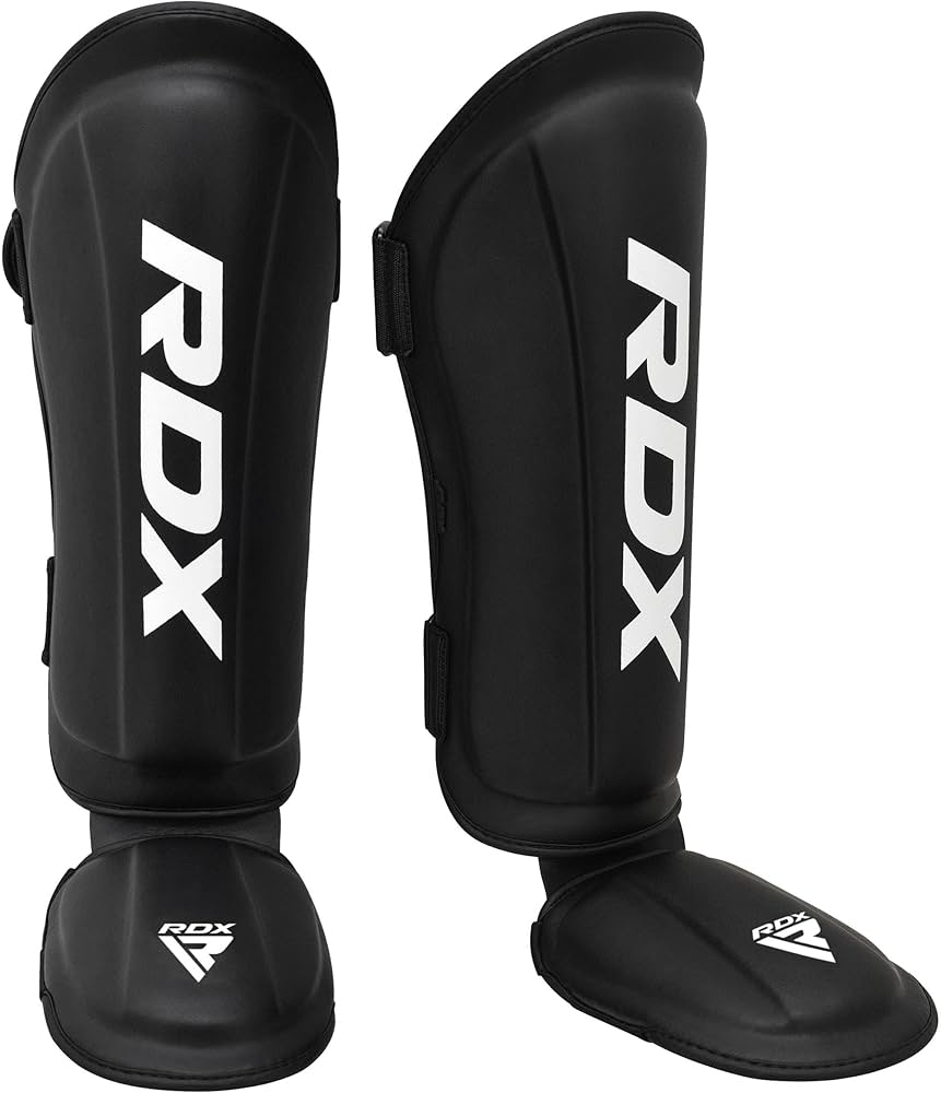 Espinilleras RDX T1 SGR-T1  Protección Profesional en Rojo y Negro  MMA, Kickboxing y Muay Thai