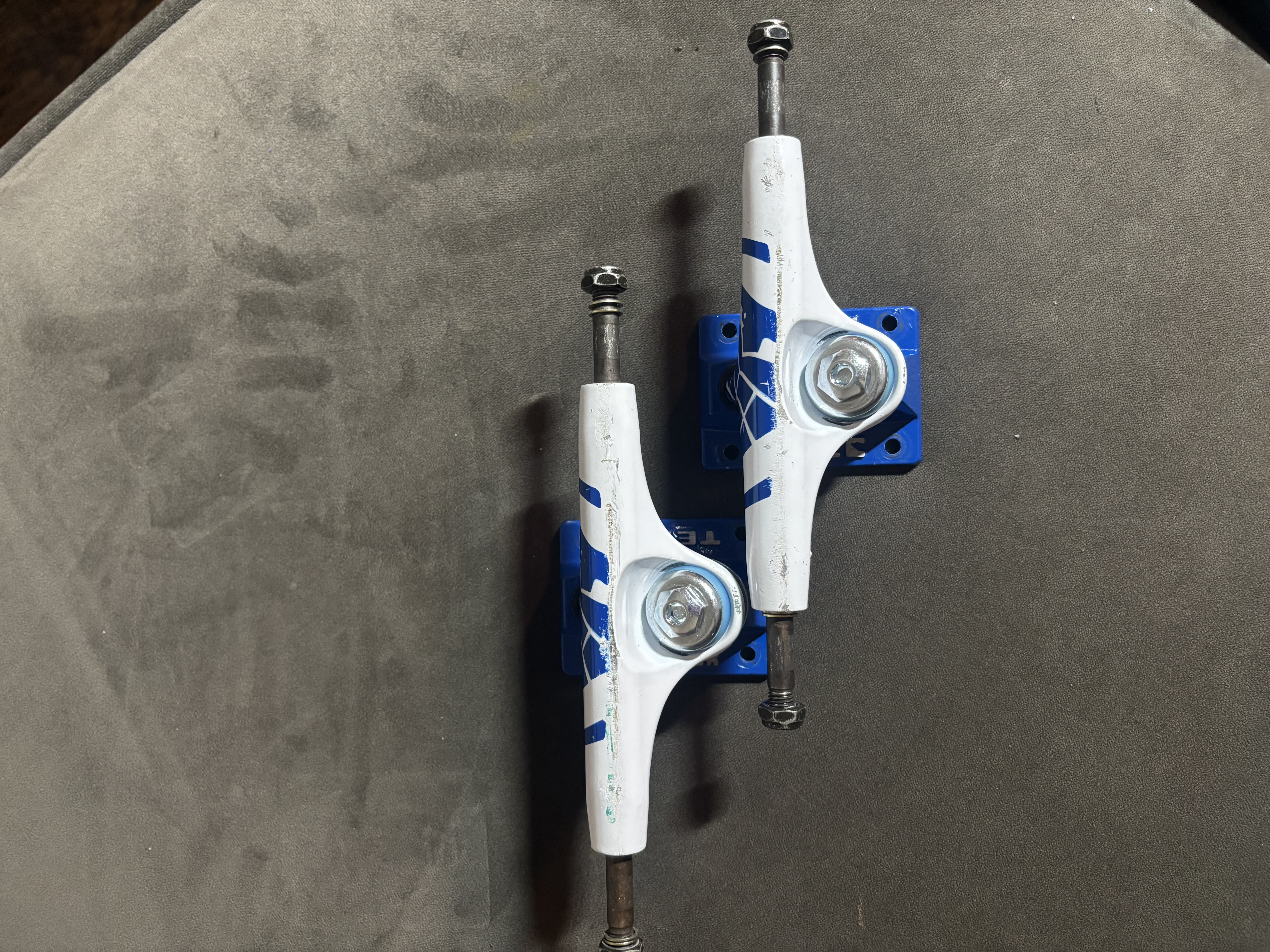 Thunder 147/8" Wide Blue & White Trucks With Slappy Inverted King Pins