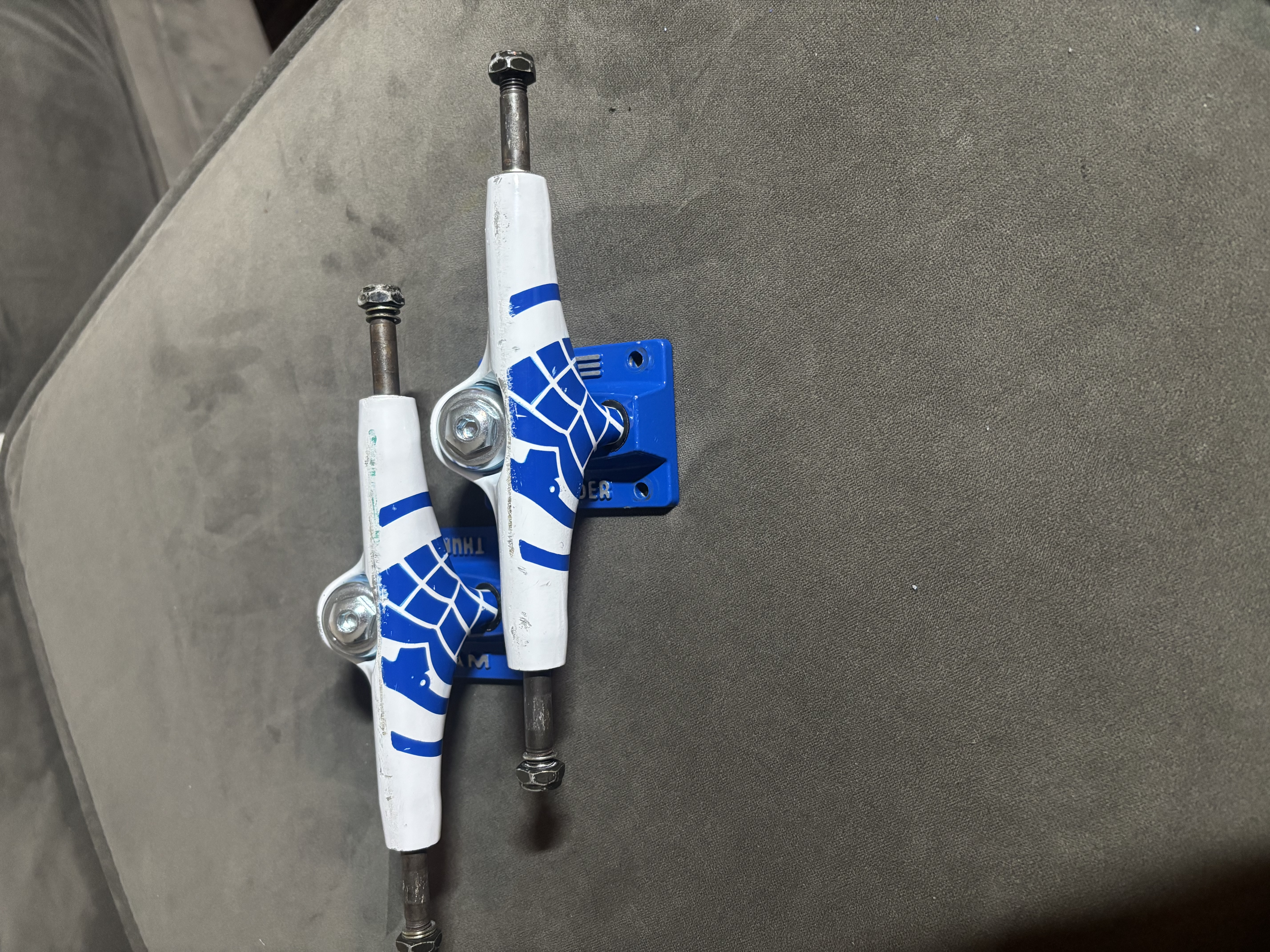 Thunder 147/8" Wide Blue & White Trucks With Slappy Inverted King Pins