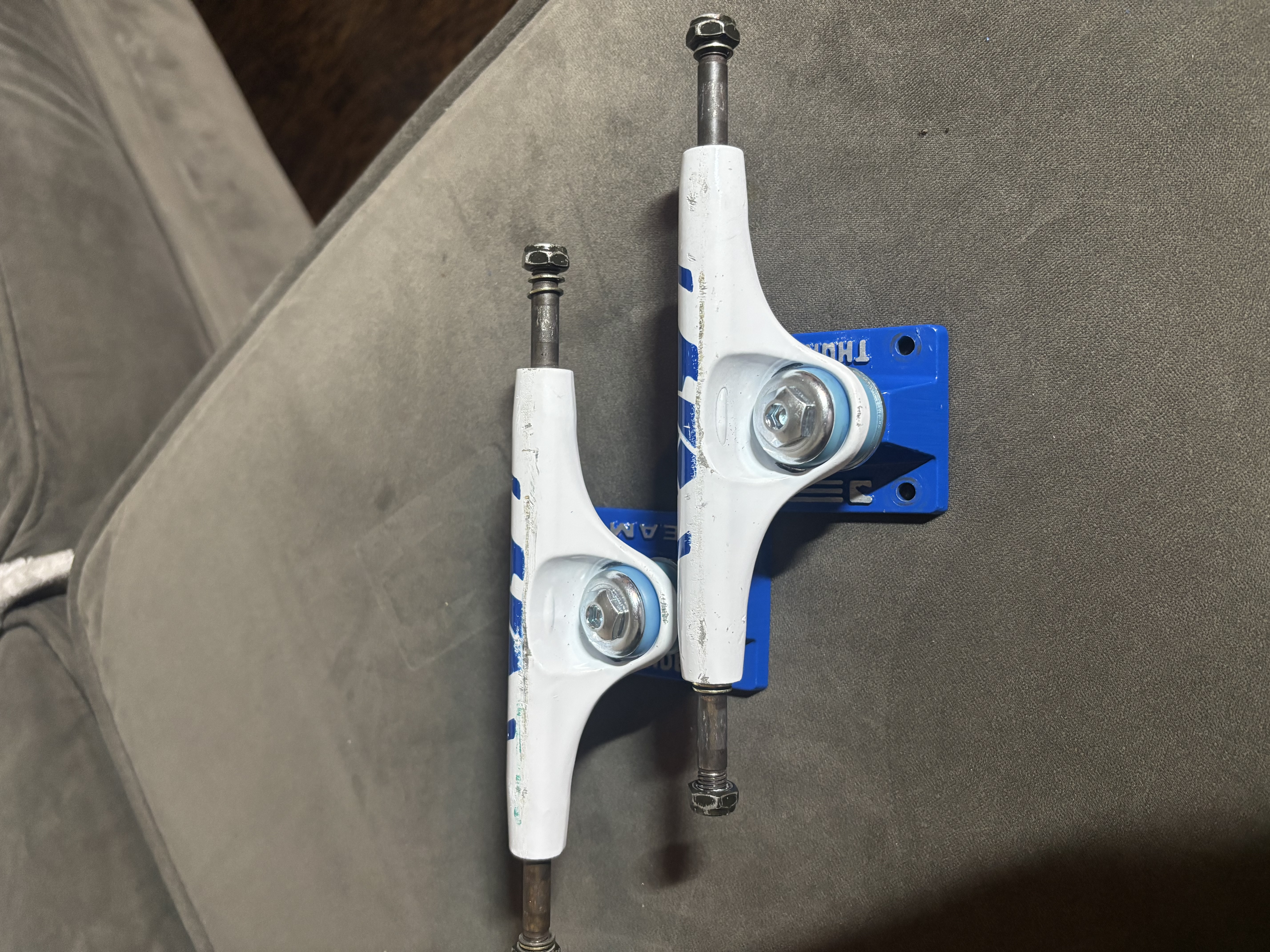 Thunder 147/8" Wide Blue & White Trucks With Slappy Inverted King Pins