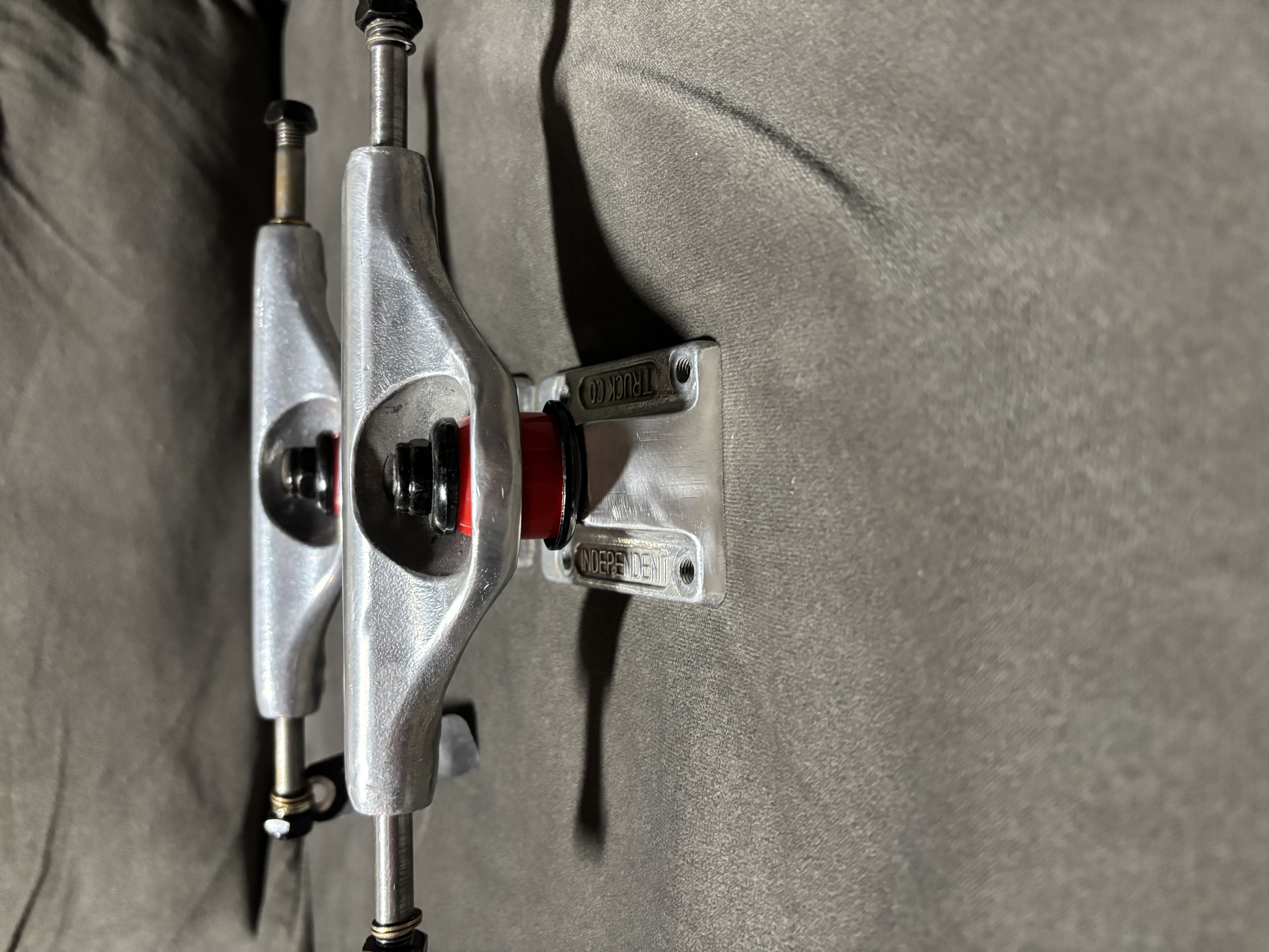 Independent 139 - 8.0" Wide Stage 11 Trucks