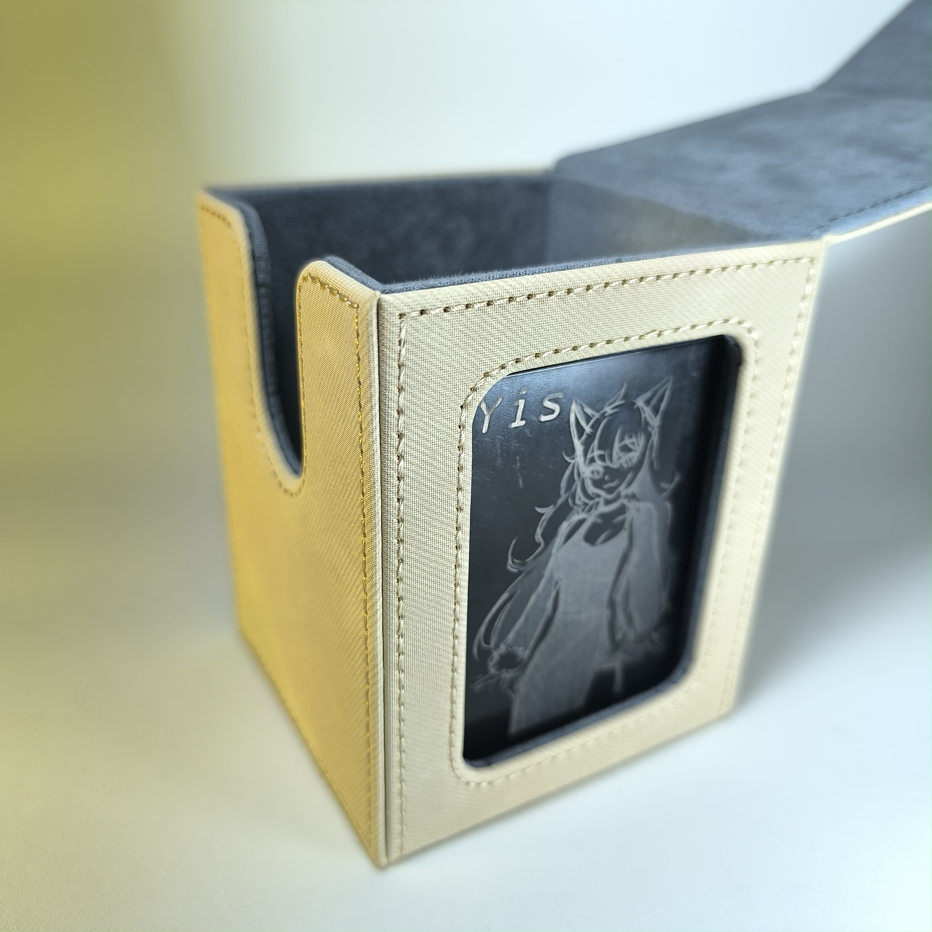 Deckbox con exhibidor de tarjeta Gris/Beige