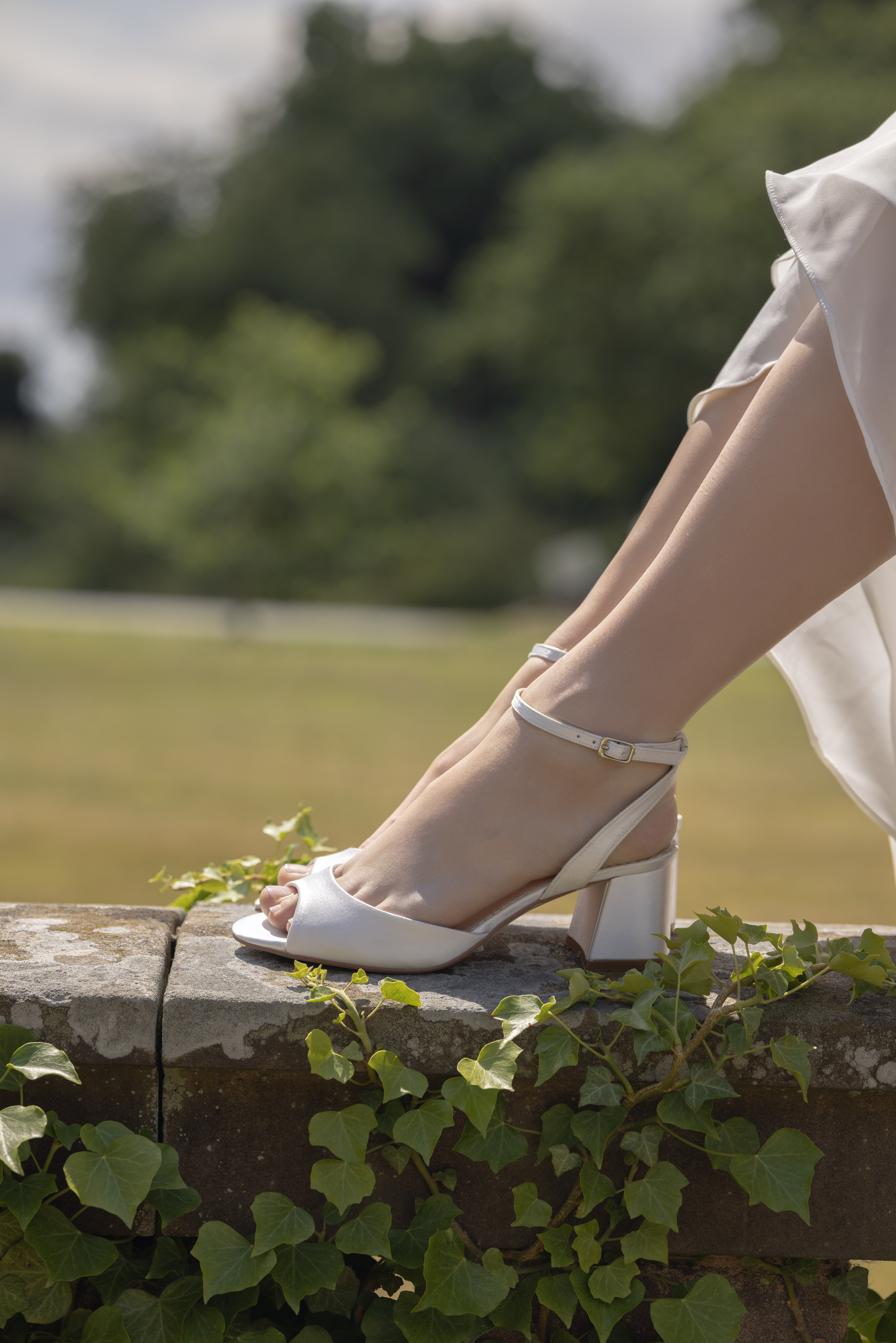schlichte Braut Sandalen mit Riechen