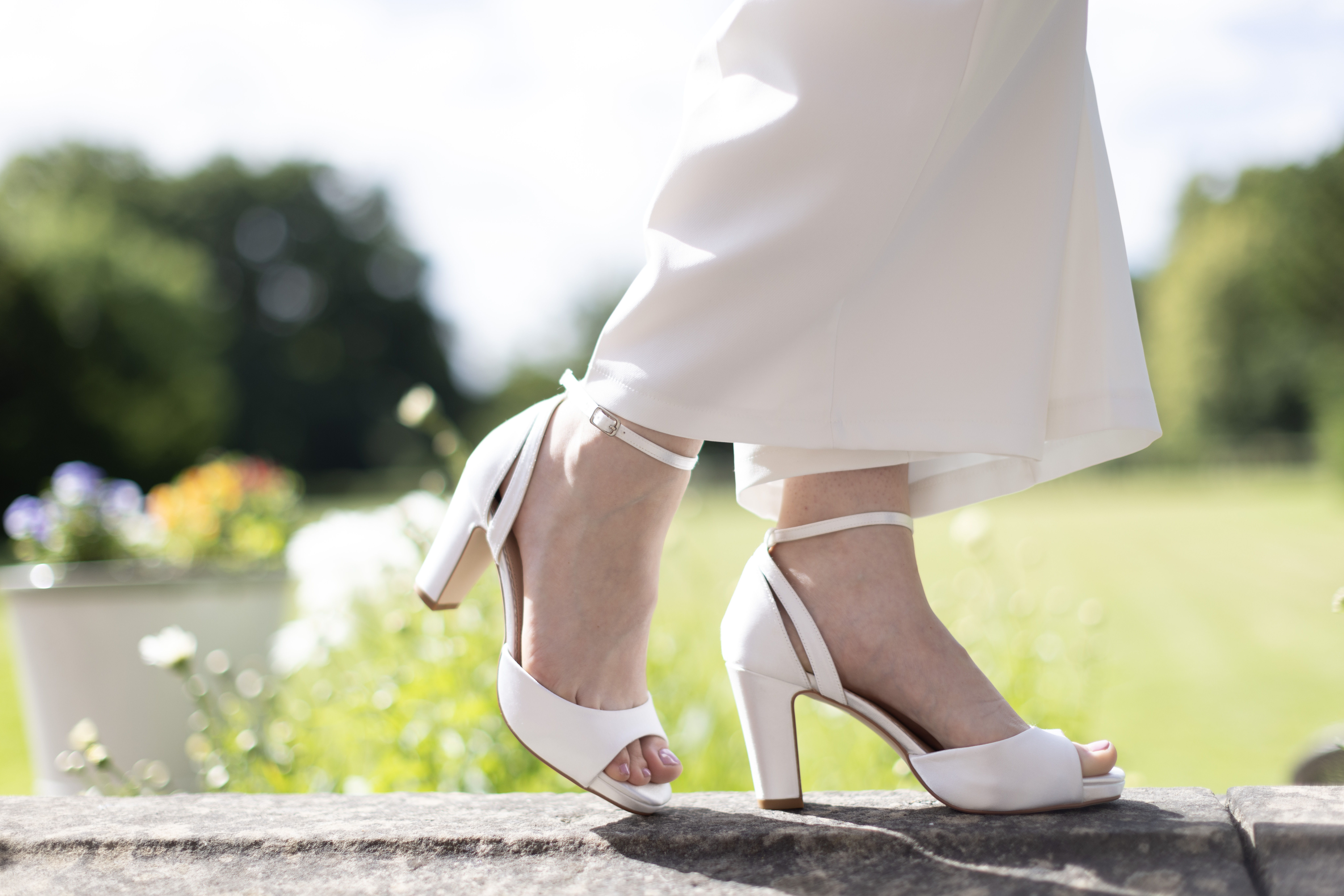 Elegante Satin-Sandaletten Brautschuhe