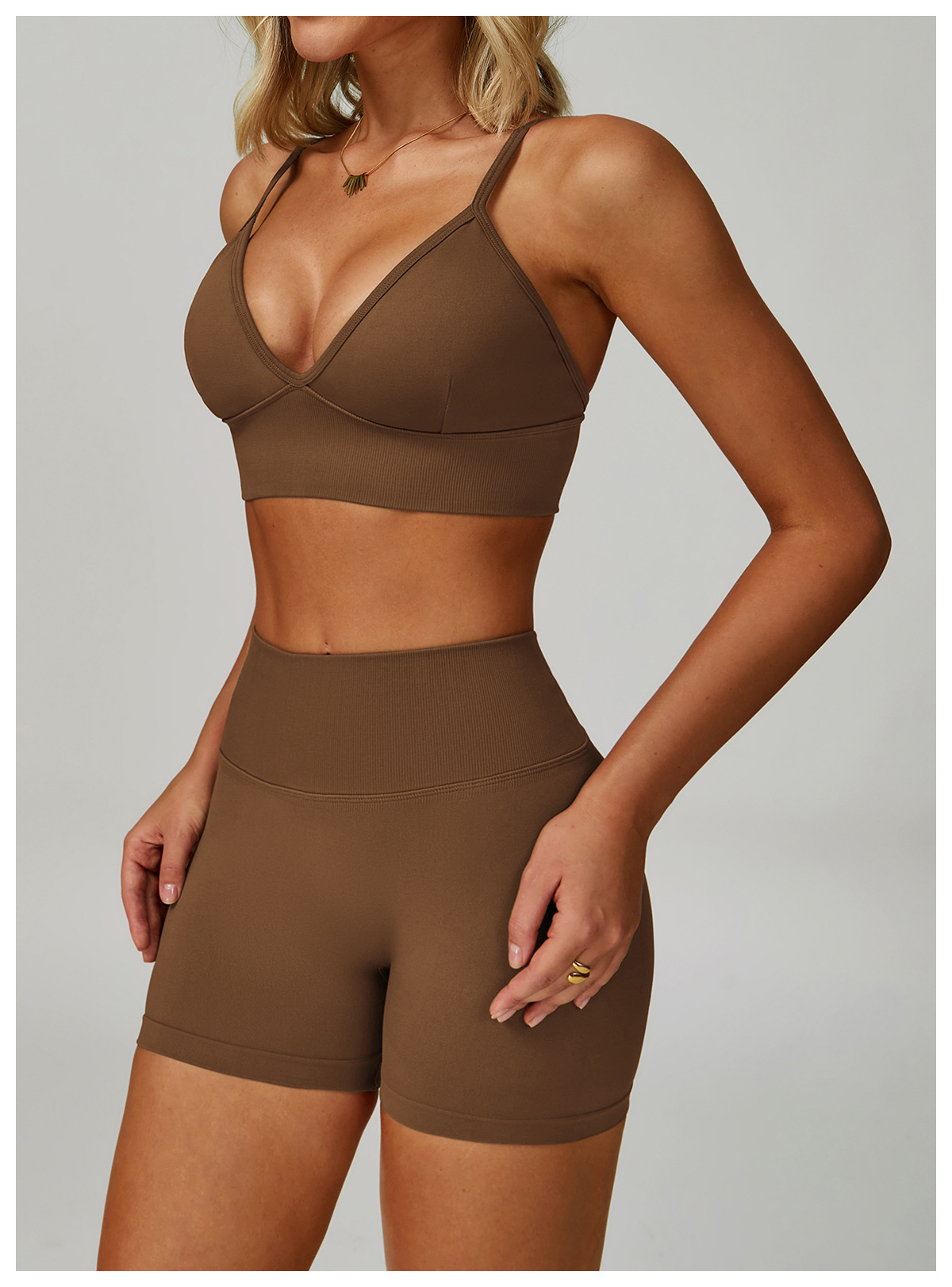 Seamless Strappy Yoga Sports Bra