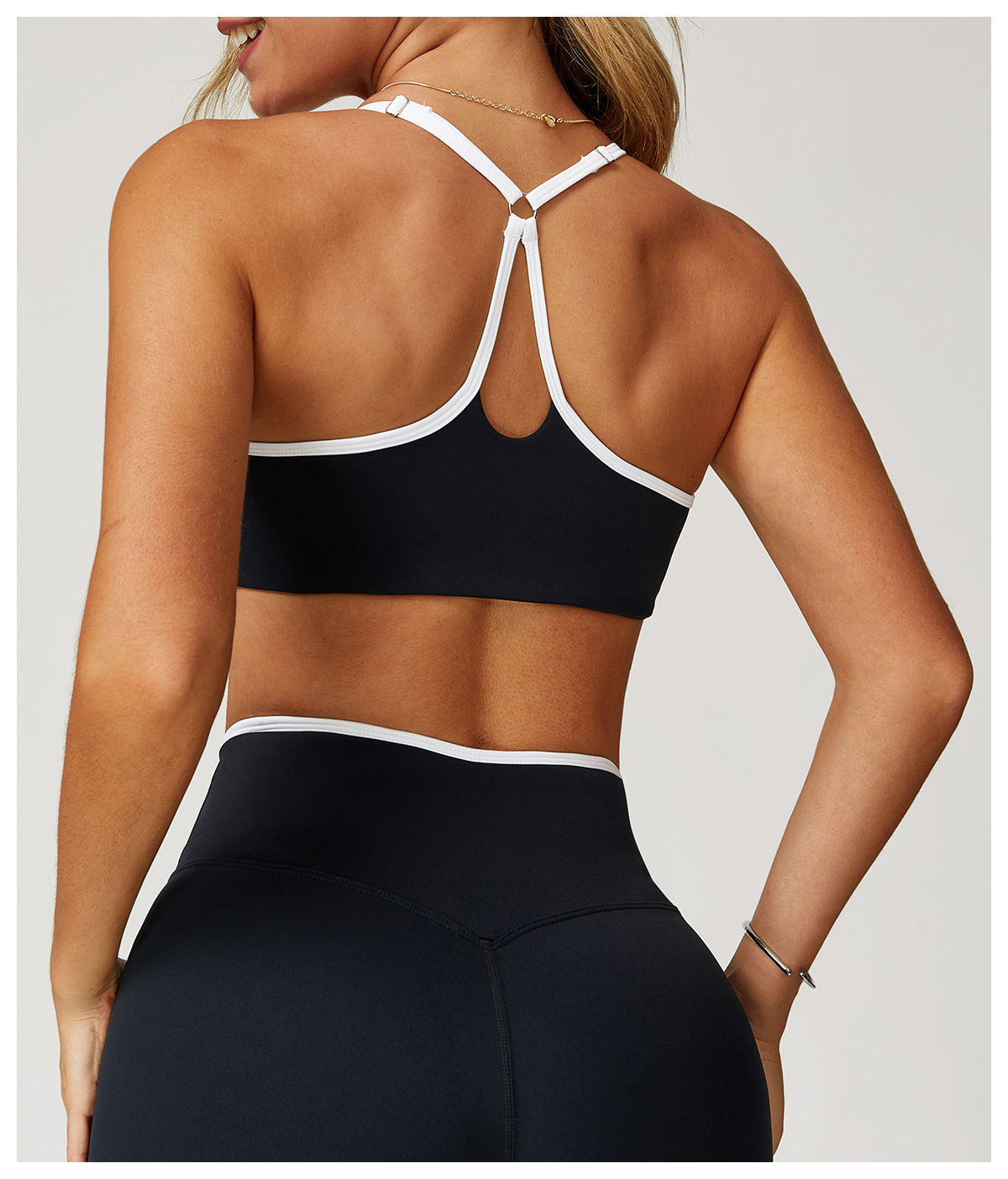 Cut - Out Back Contrast - Trim Yoga Bra