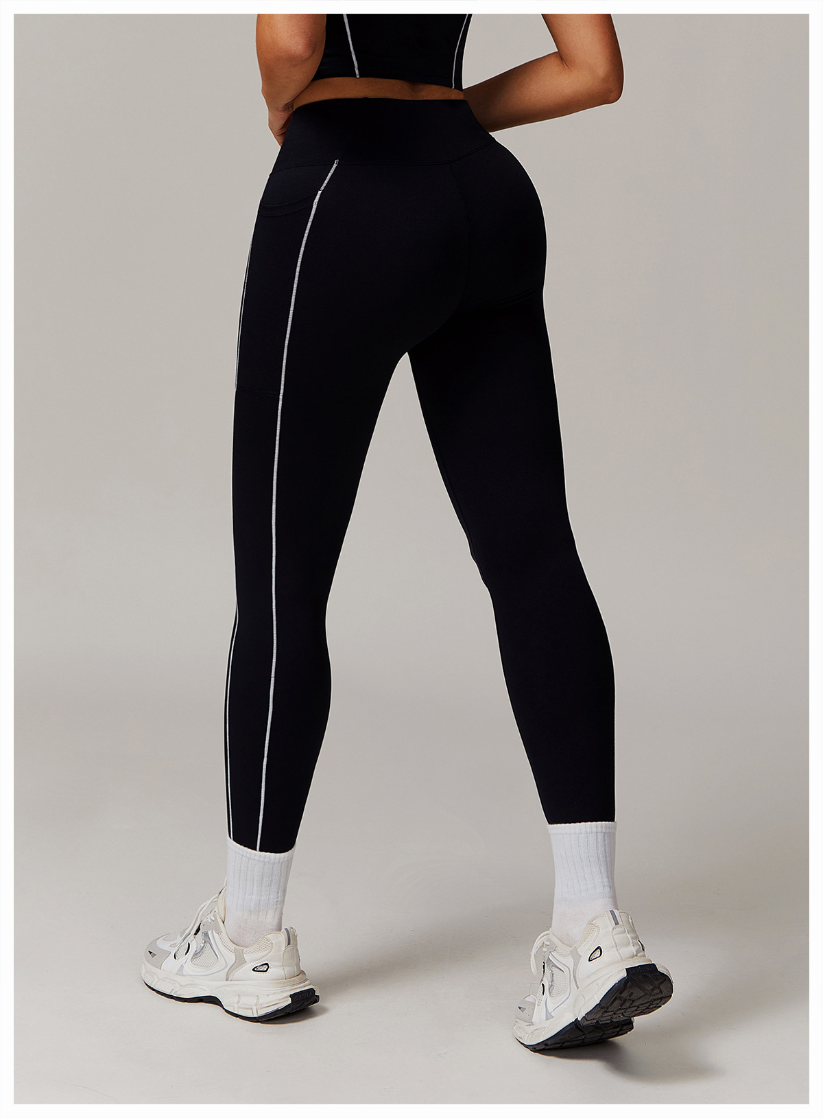 Contrast High - Waist Pocket Yoga Pants