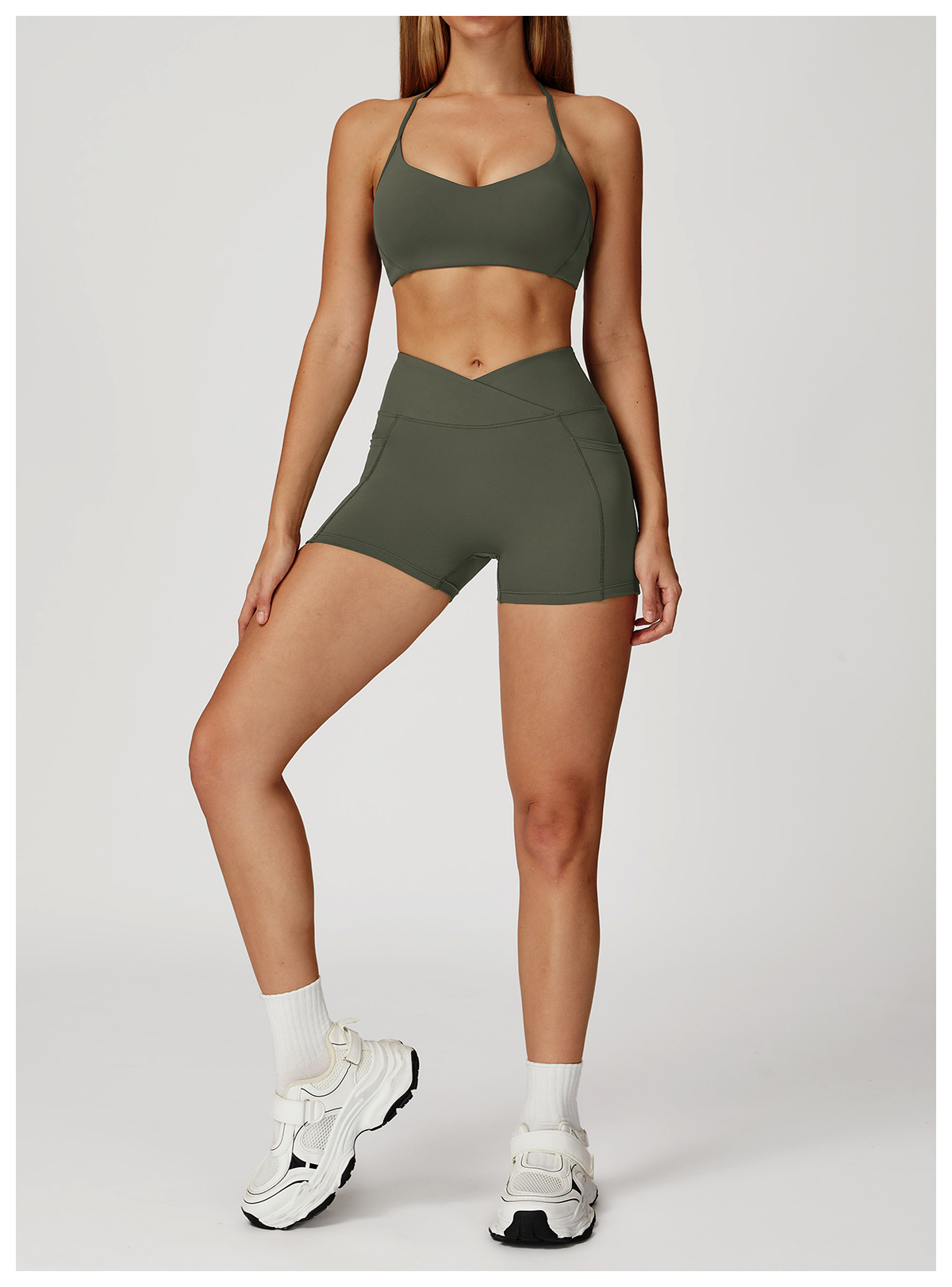 Bare - Feel Sports Bra and Shorts Set