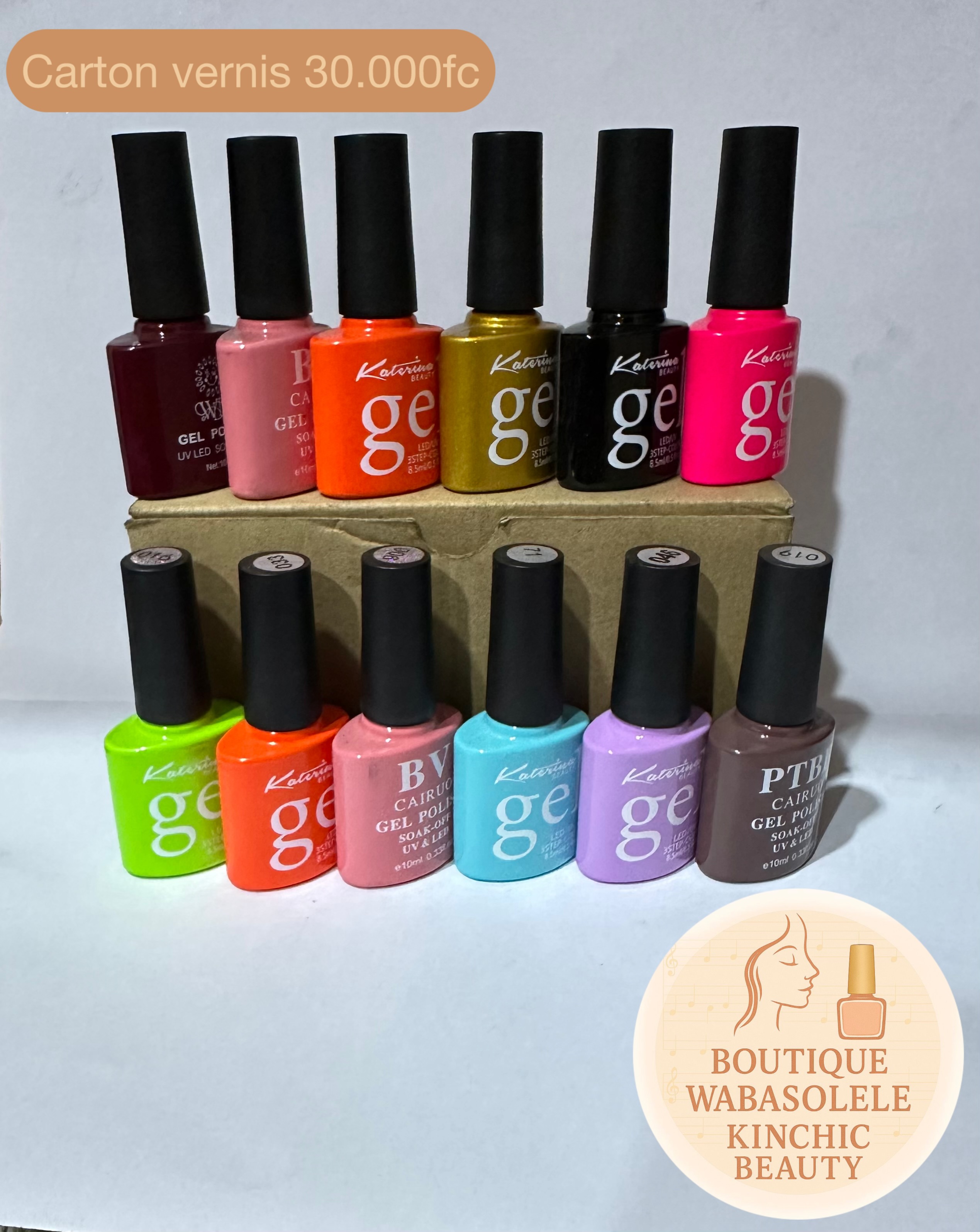 Carton de vernis à ongles