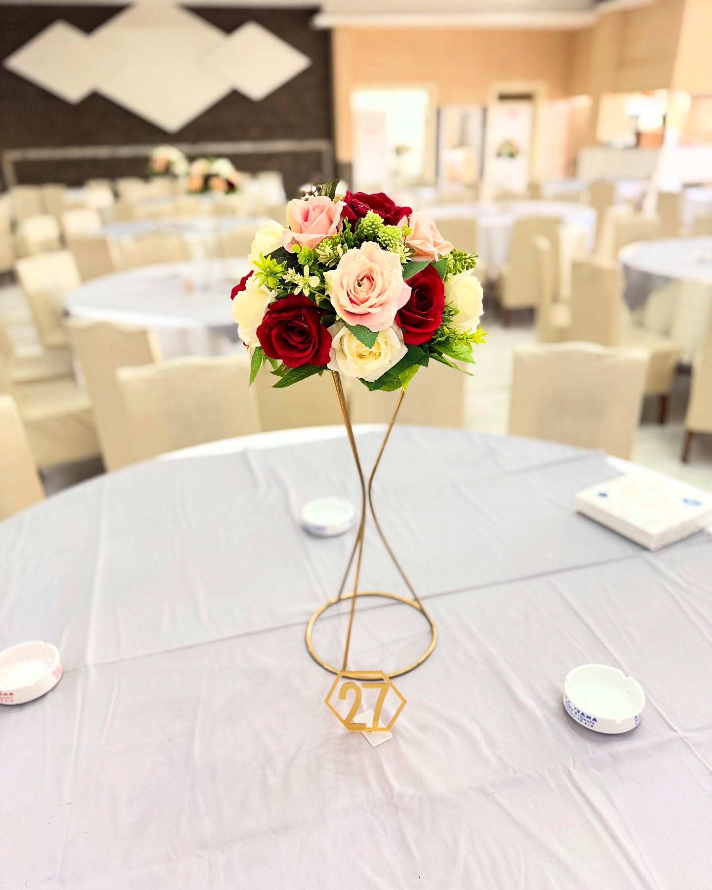 Dekoracije za venčanja - Aranžman za sto 1