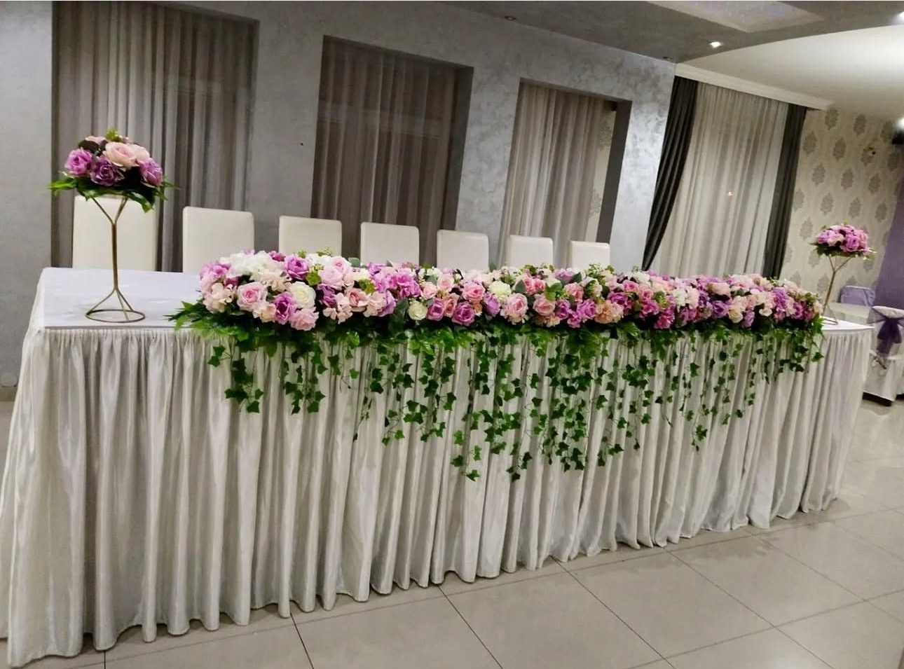 Dekoracije za venčanja - Mladenački sto 5