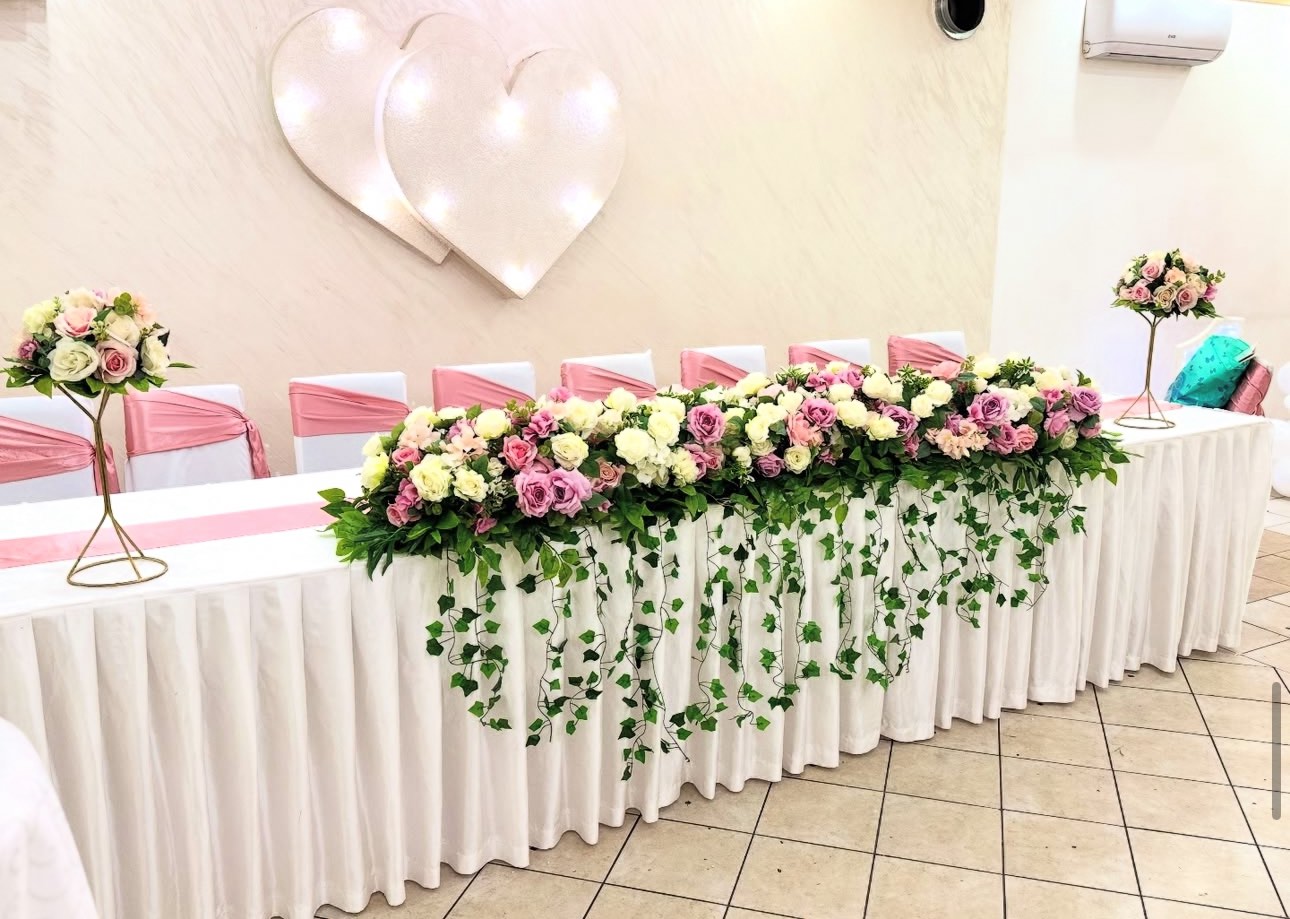 Dekoracije za venčanja - Mladenački sto 4