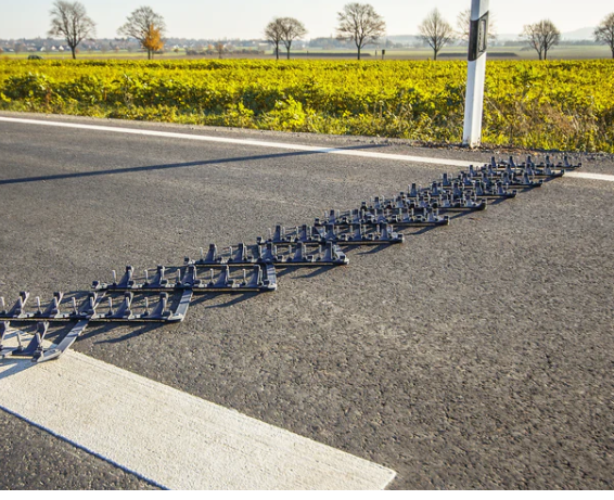 Barreira de pregos / destruidor de pneus