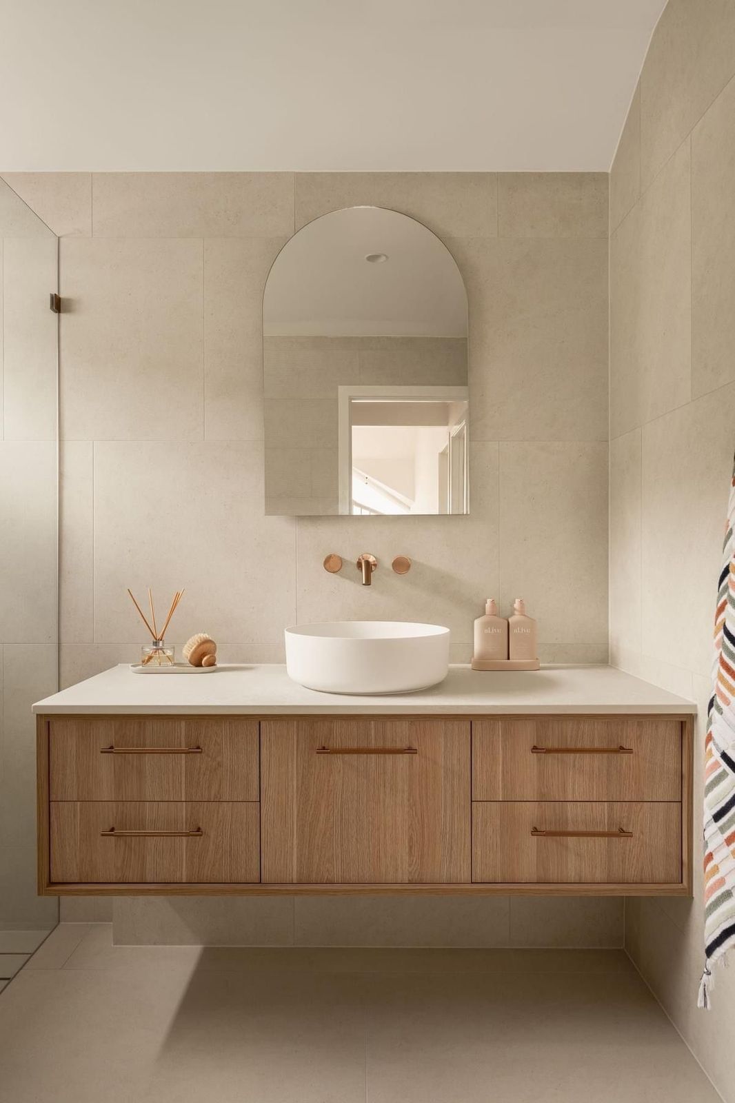 Medio punto | Sencillo sin marco