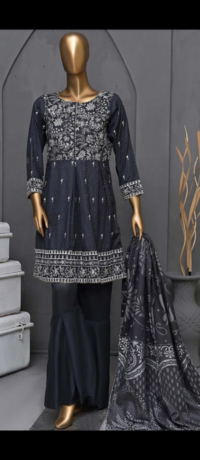 Winter Luxury Embroidered 3 PC Unstitched Suit