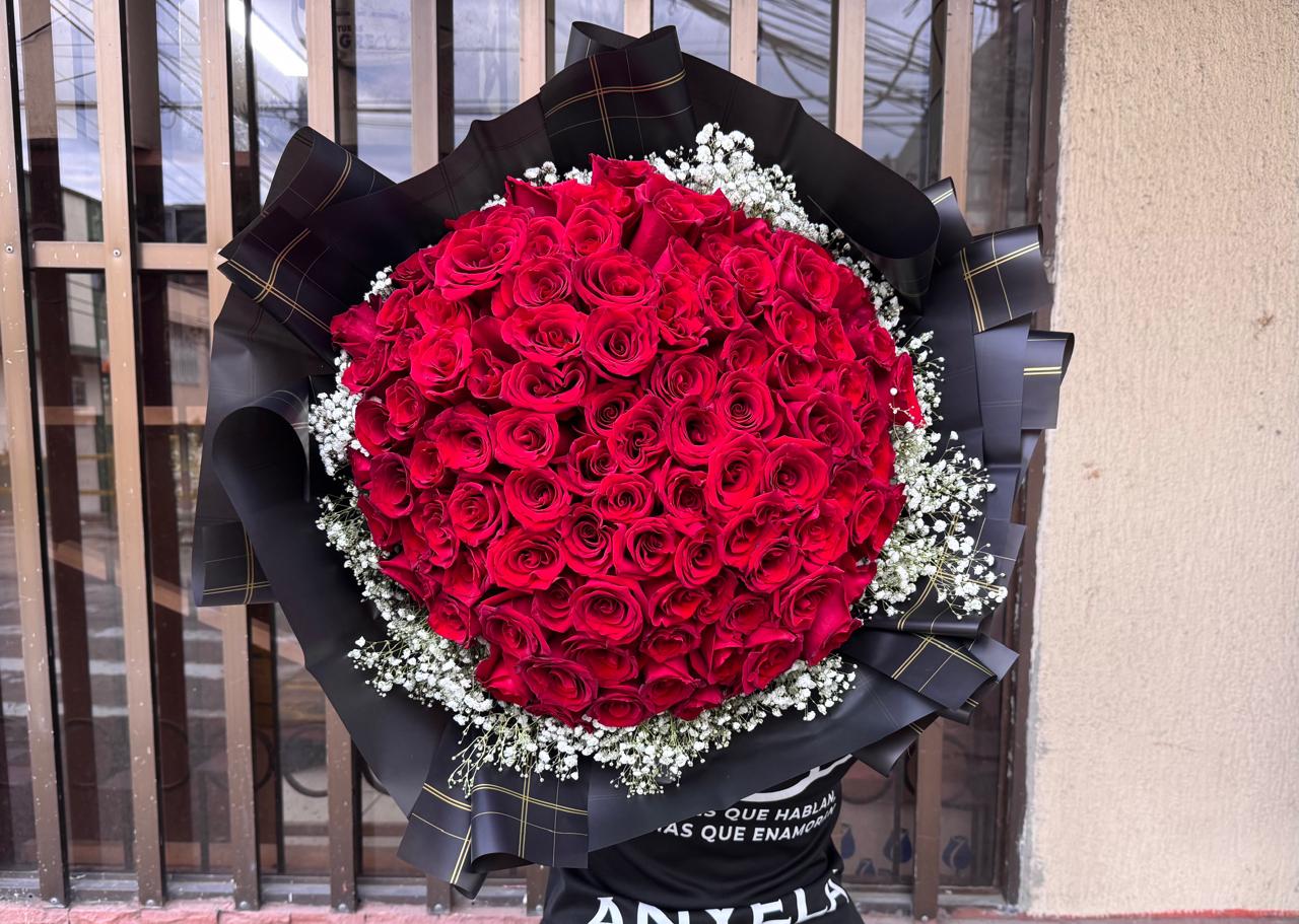 Encanto Eterno - Florería Orly Pereira