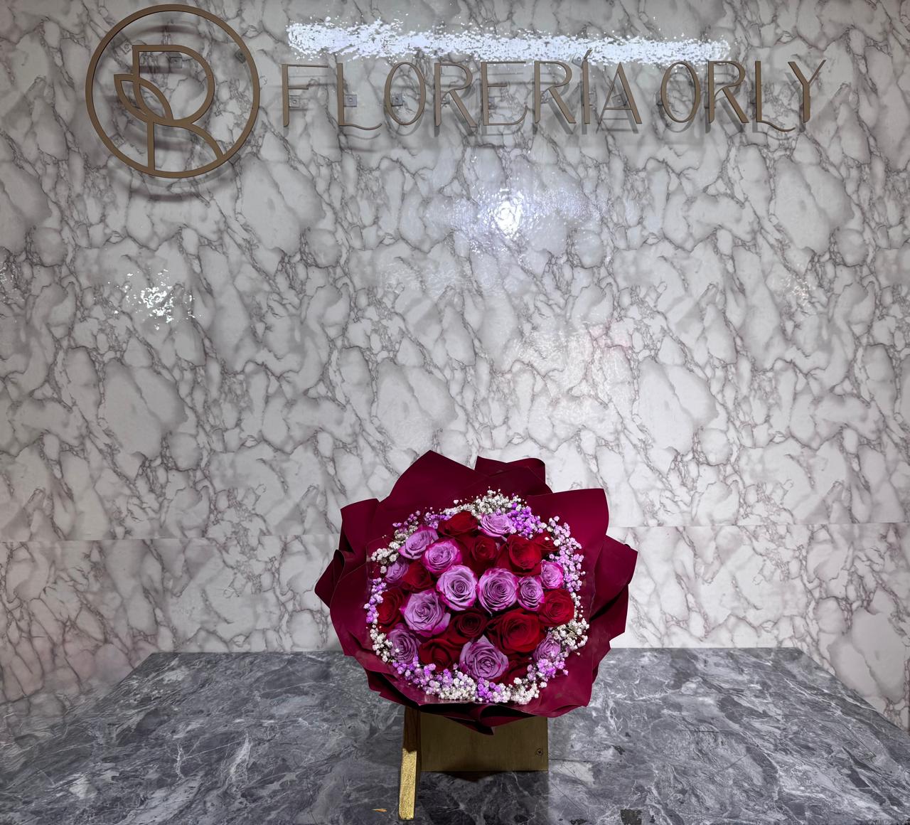 Tú y Yo Siempre - Florería Orly Pereira