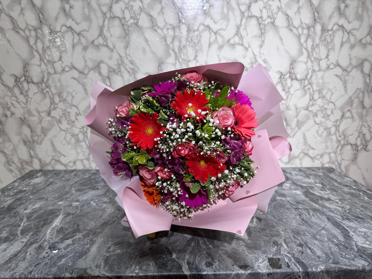 Te celebro con flores - Florería Orly Pereira