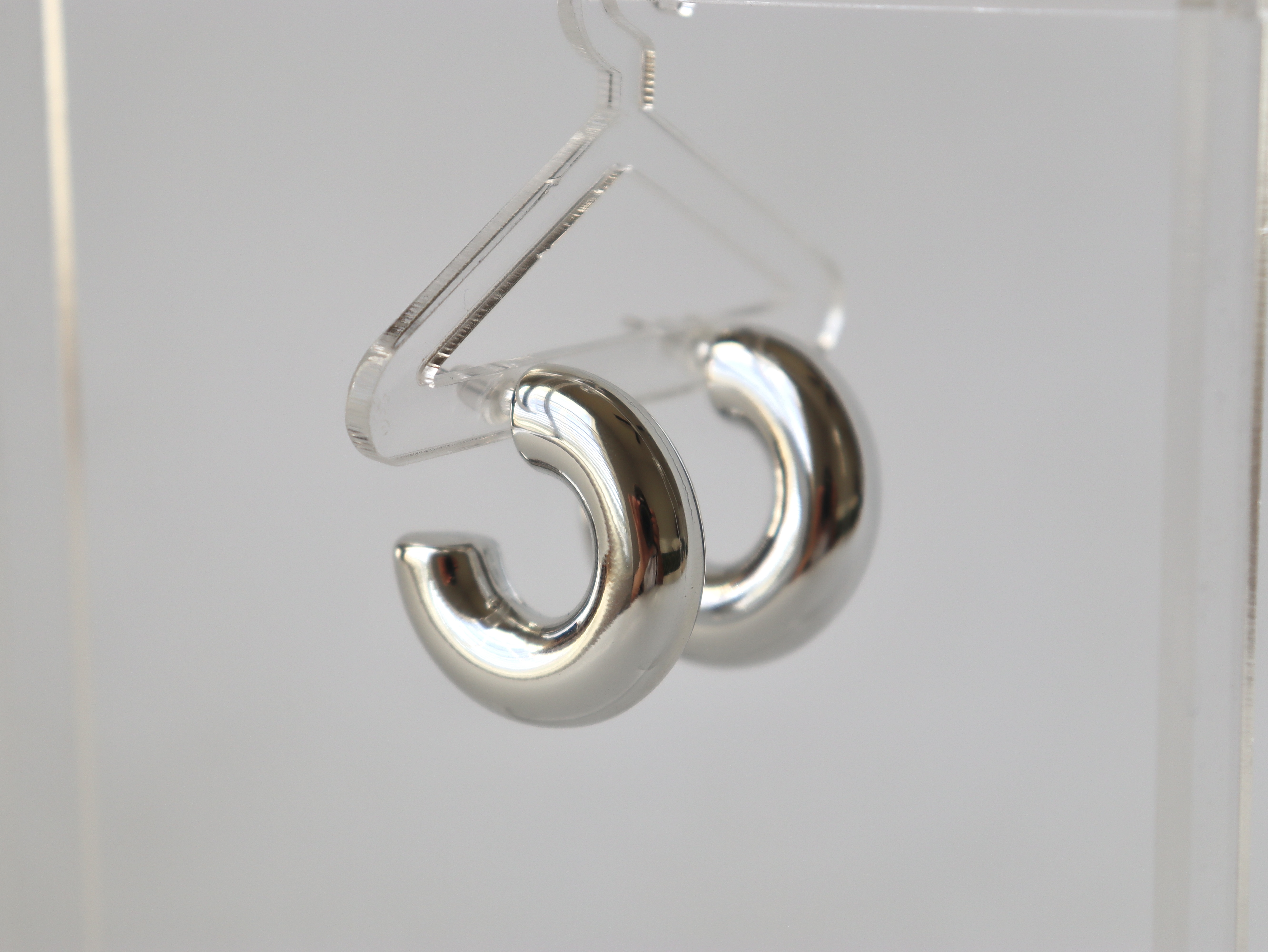 Chunky Hoop Earrings