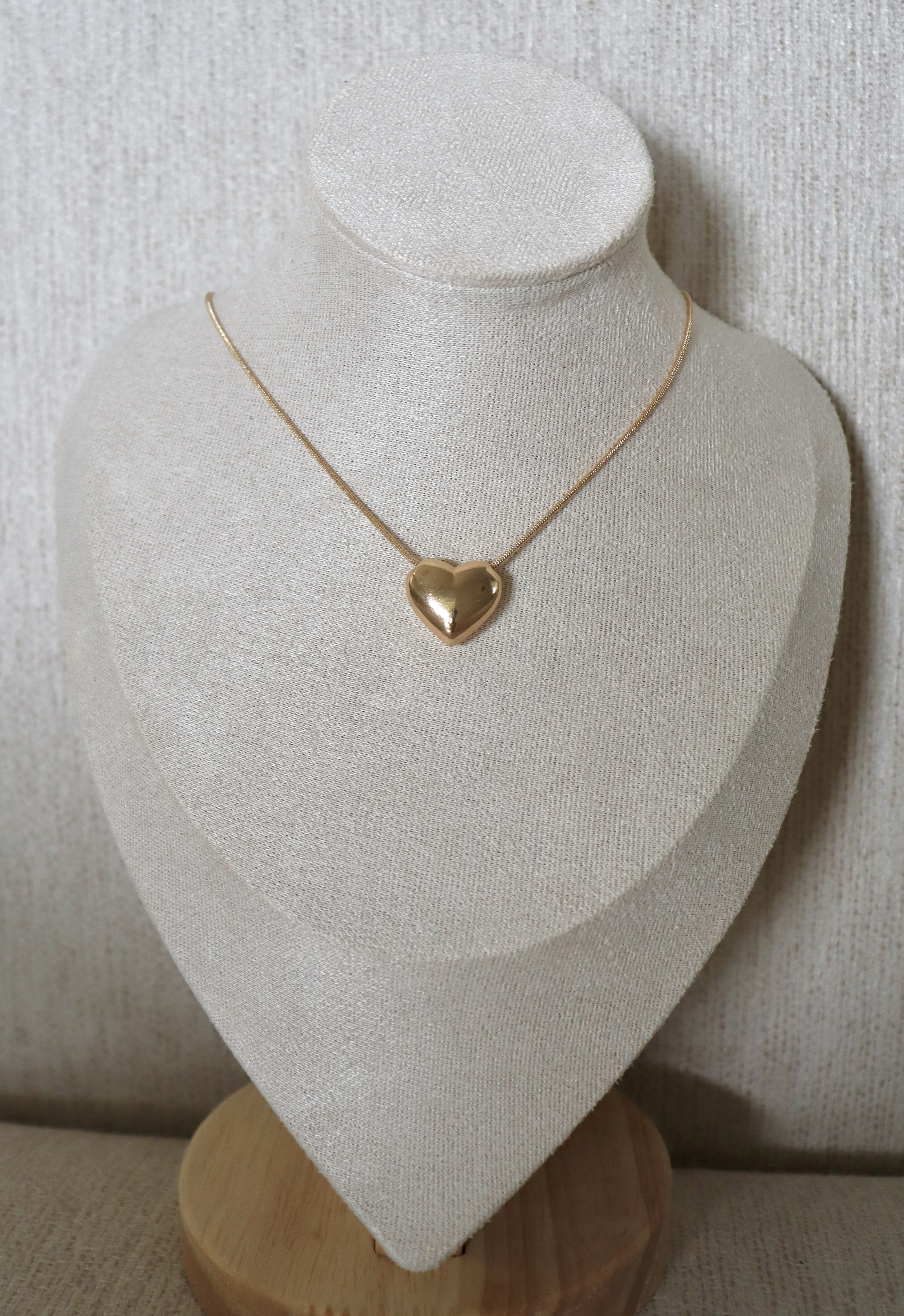 Gold Heart Pendant Necklace