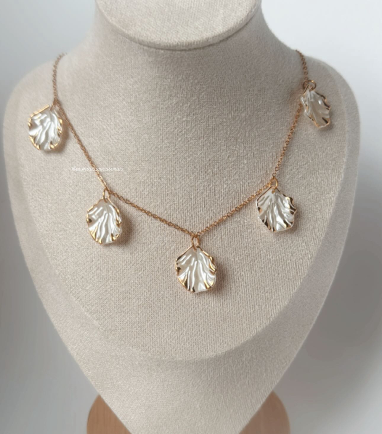 Shell Necklace 