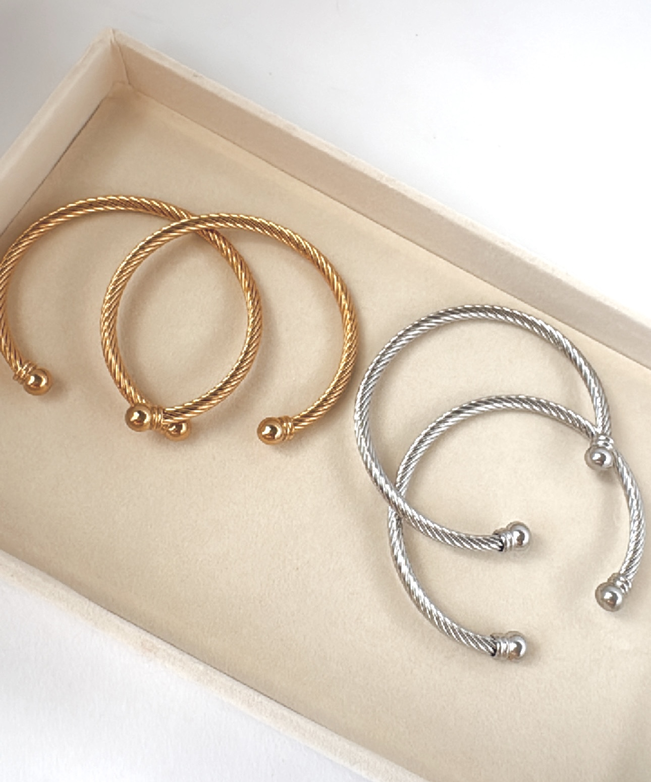 Twisted Bangle 