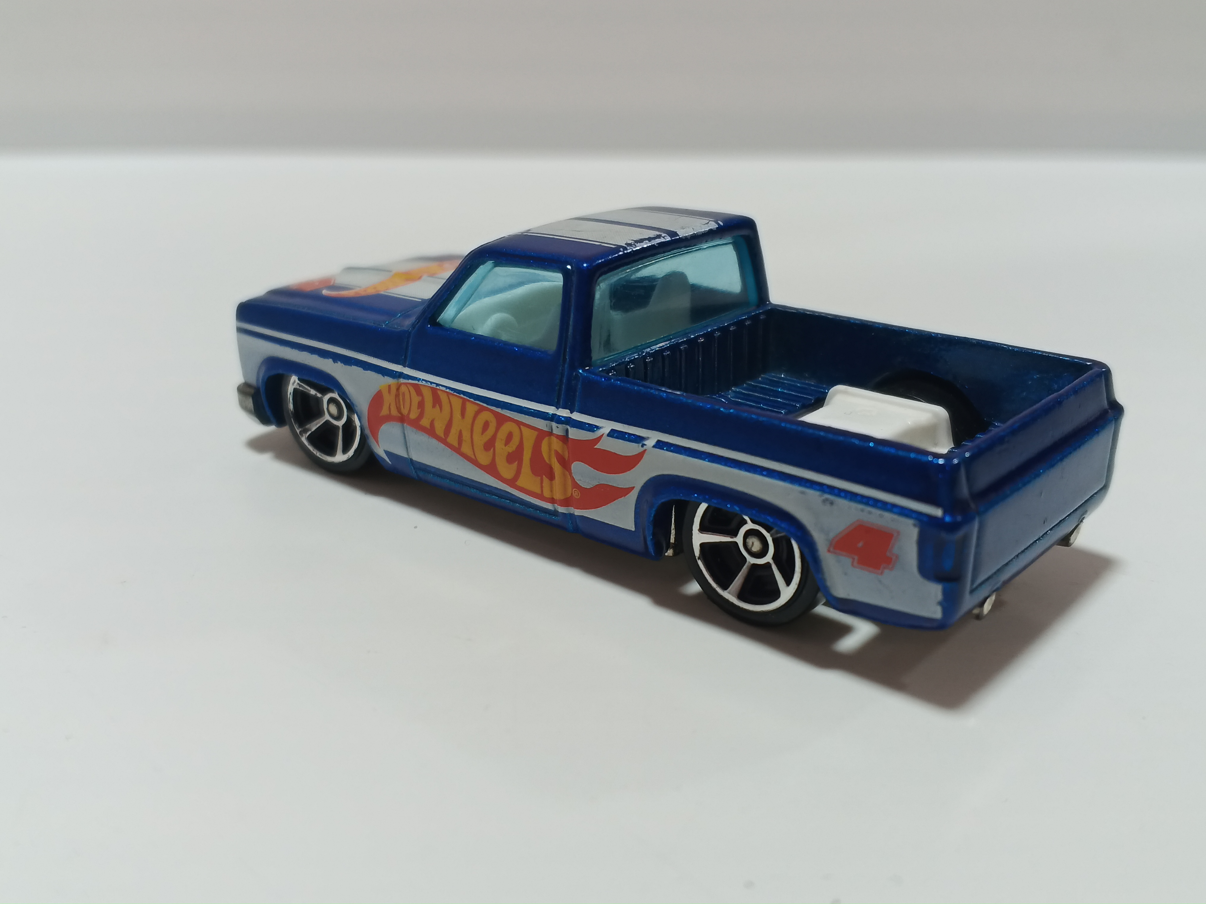 Hot Wheels - ´83 Chevy Silverado
